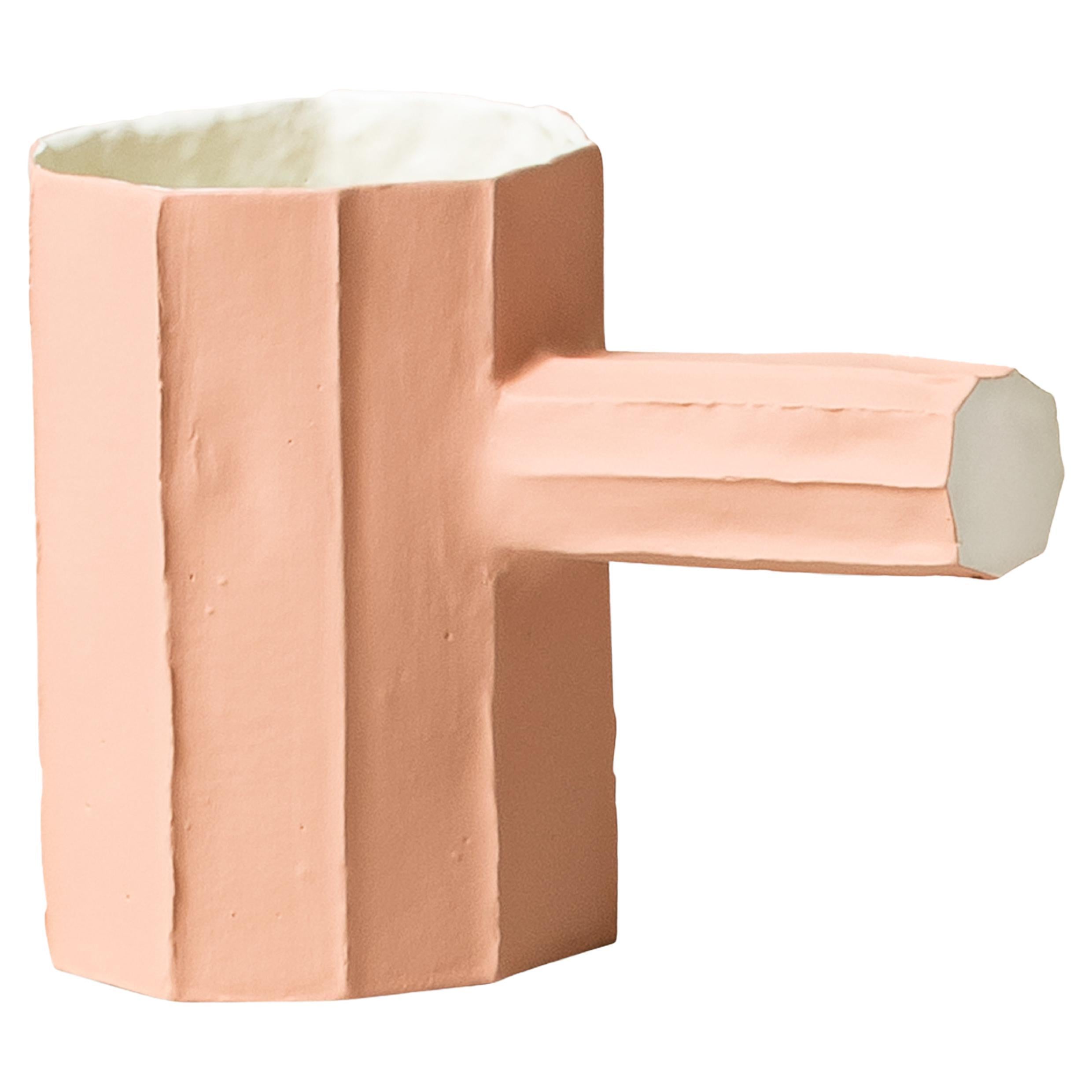 Scultura contemporanea in carta argilla color rosa pesca PINO MONO