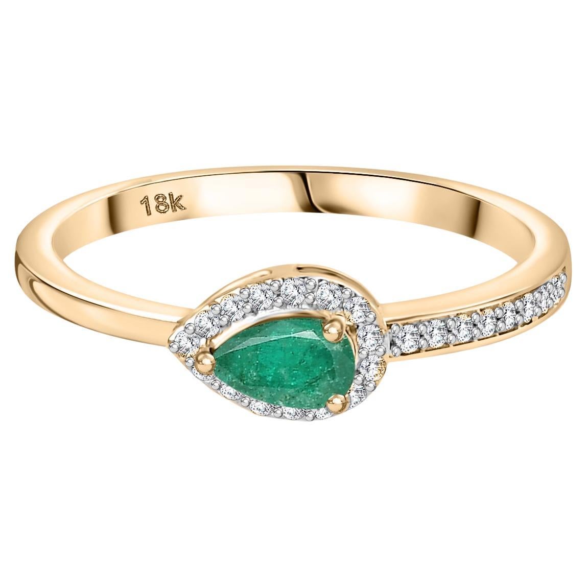 Contemporary Pear-Cut Emerald Diamond Wedding Ring in 18k Solid White Gold