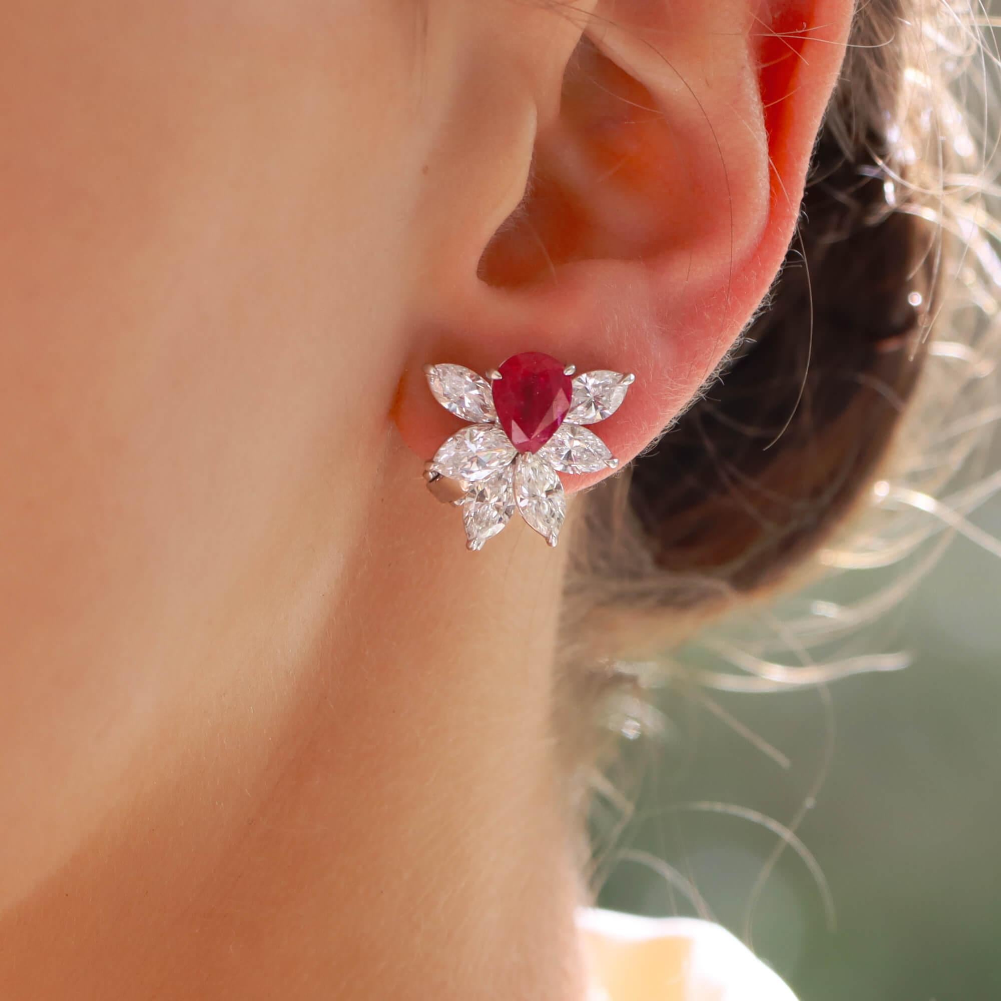 Contemporary Pear Cut Ruby and Diamond Cluster Earrings in Platinum In New Condition For Sale In London, GB