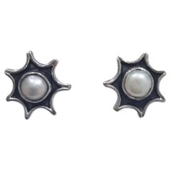 Contemporary Pearl Earrings