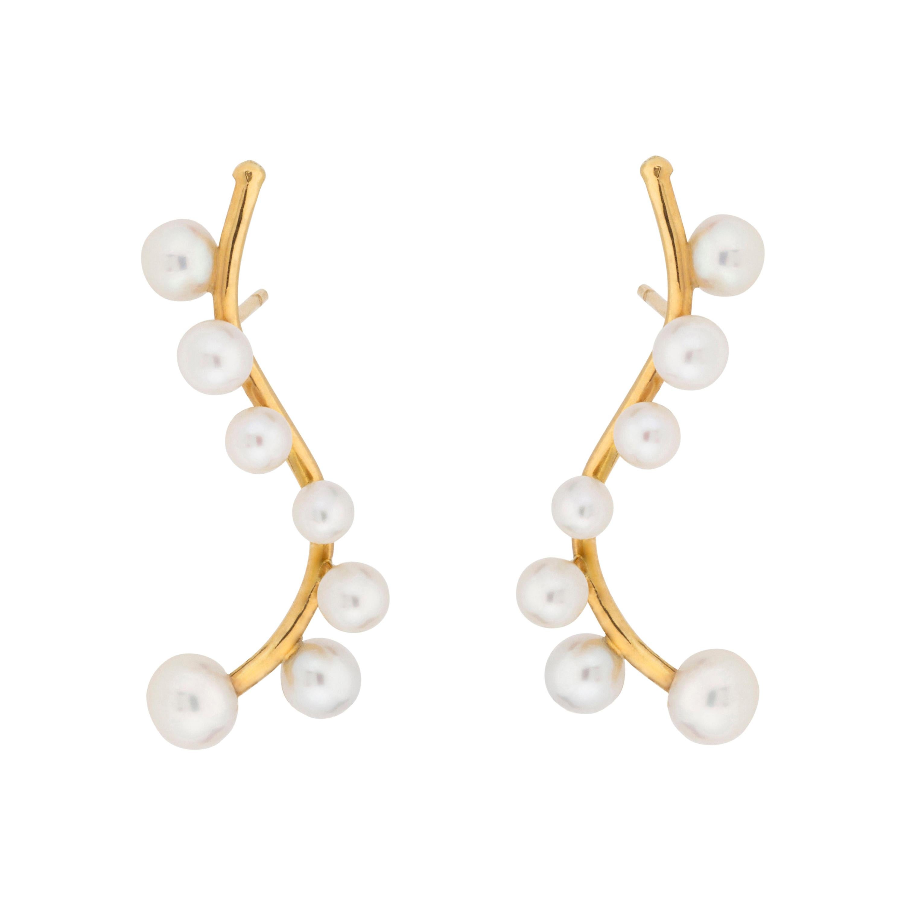 Contemporary Pearls in 18 Karats Yellow Gold Bridal Earrings For Sale