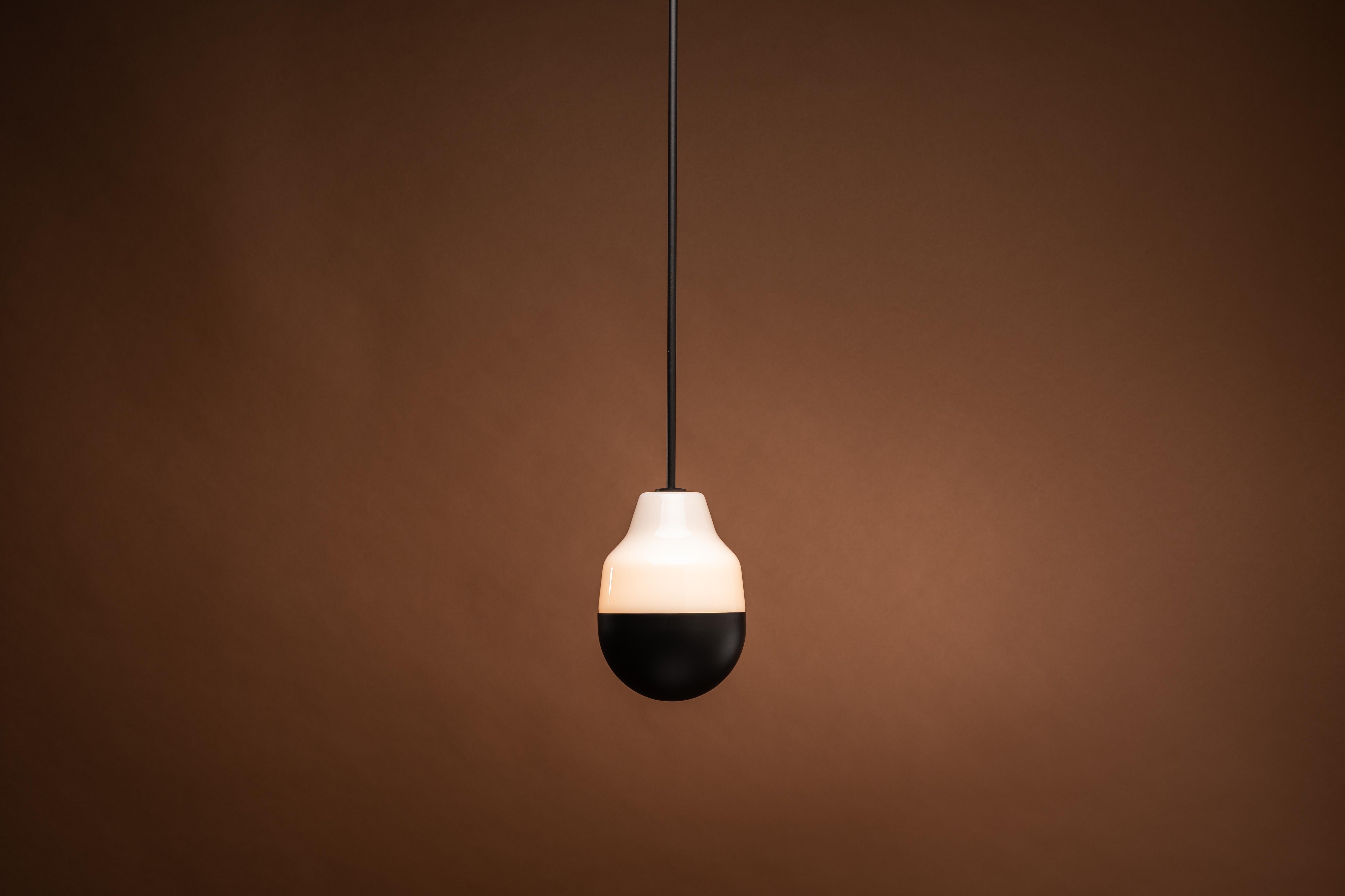 Contemporary Pendant Lamp 'Ambiguo type-02' in Steel and Glass 3