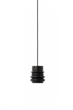 Lampe suspendue contemporaine 'Circle' en pierre de lave noire