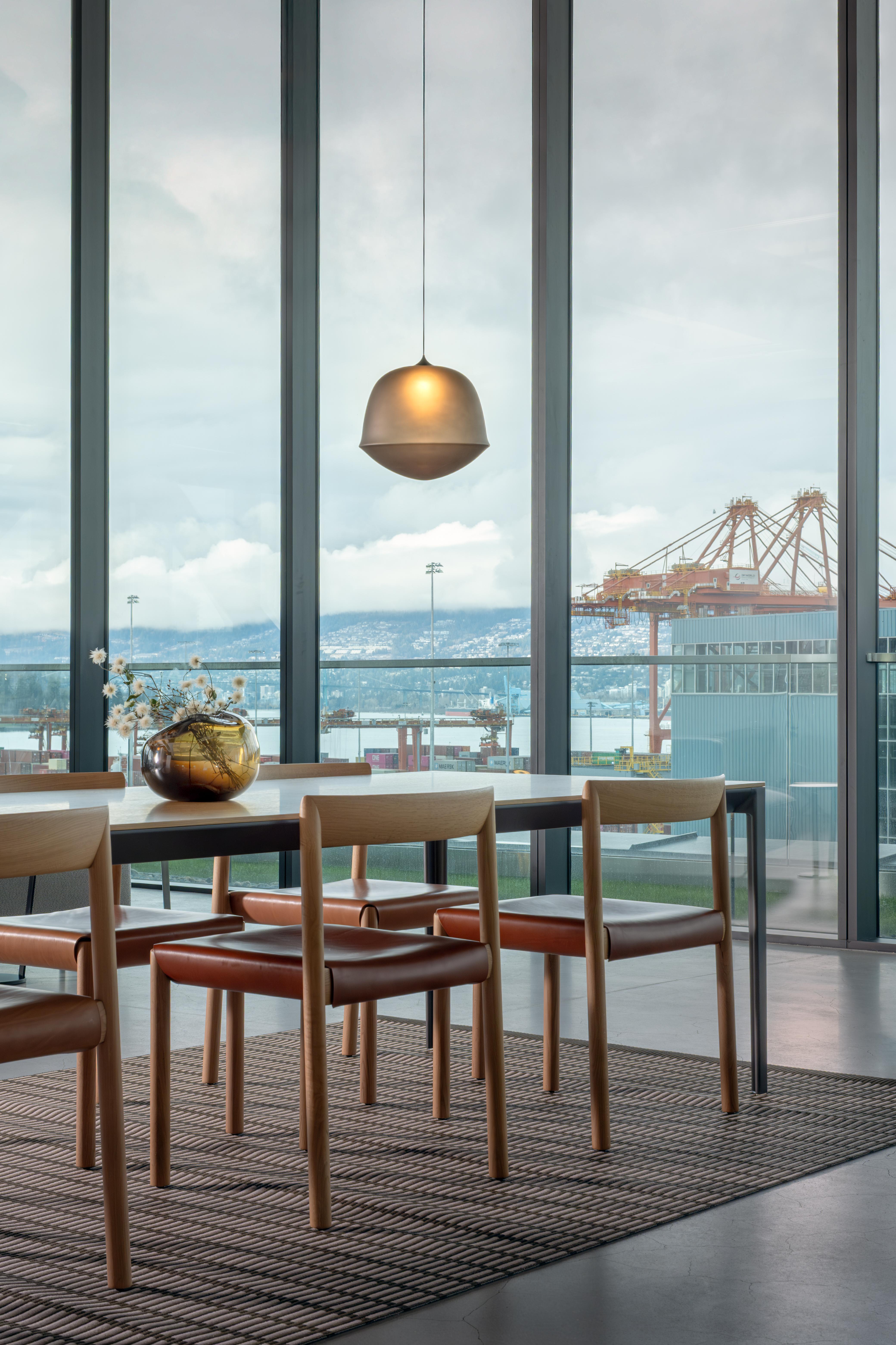 Lampada a sospensione contemporanea 'Contour' 300, Pearl by AND in vendita 13