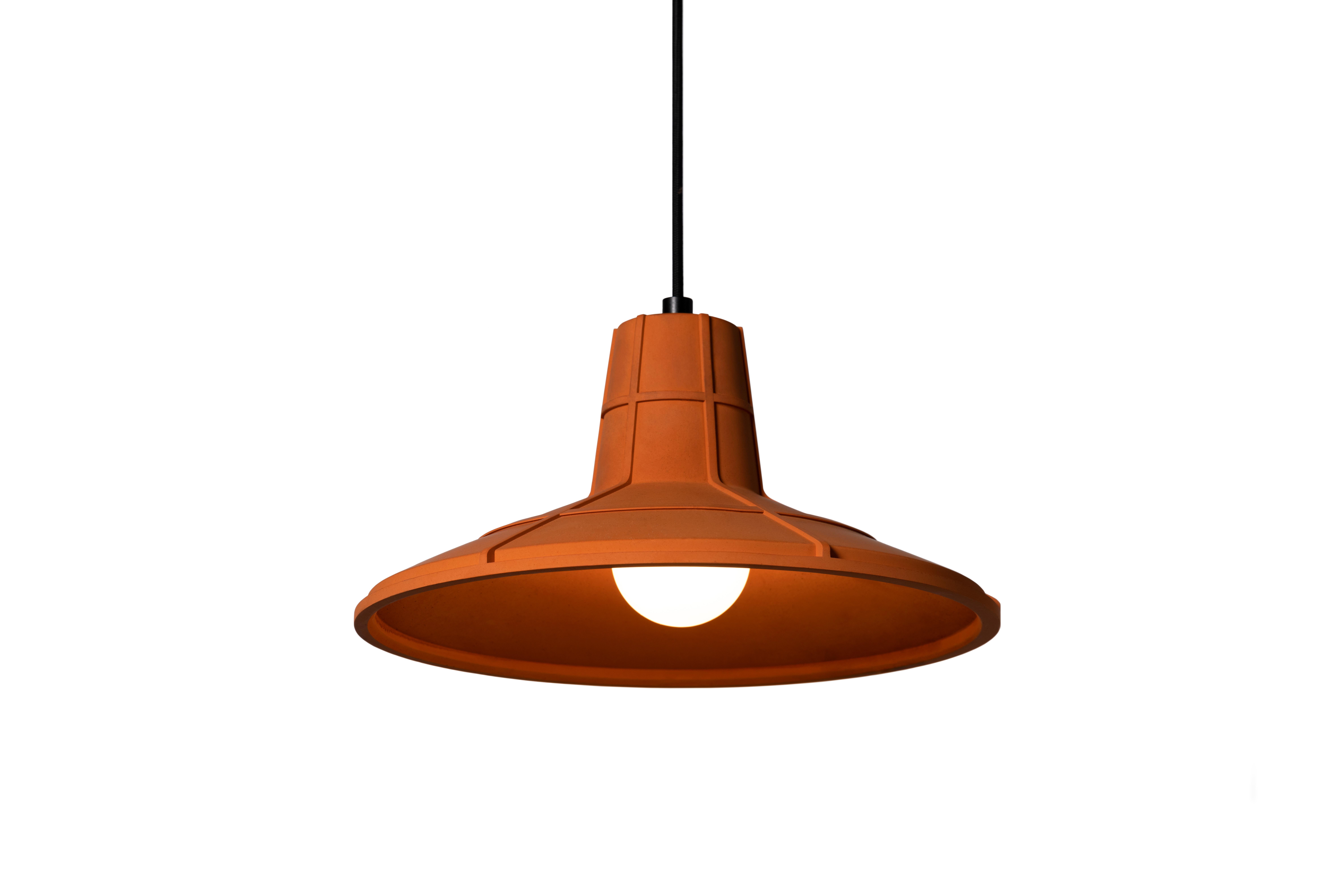 Organique Lampe à suspension contemporaine L en terre cuite, orange en vente