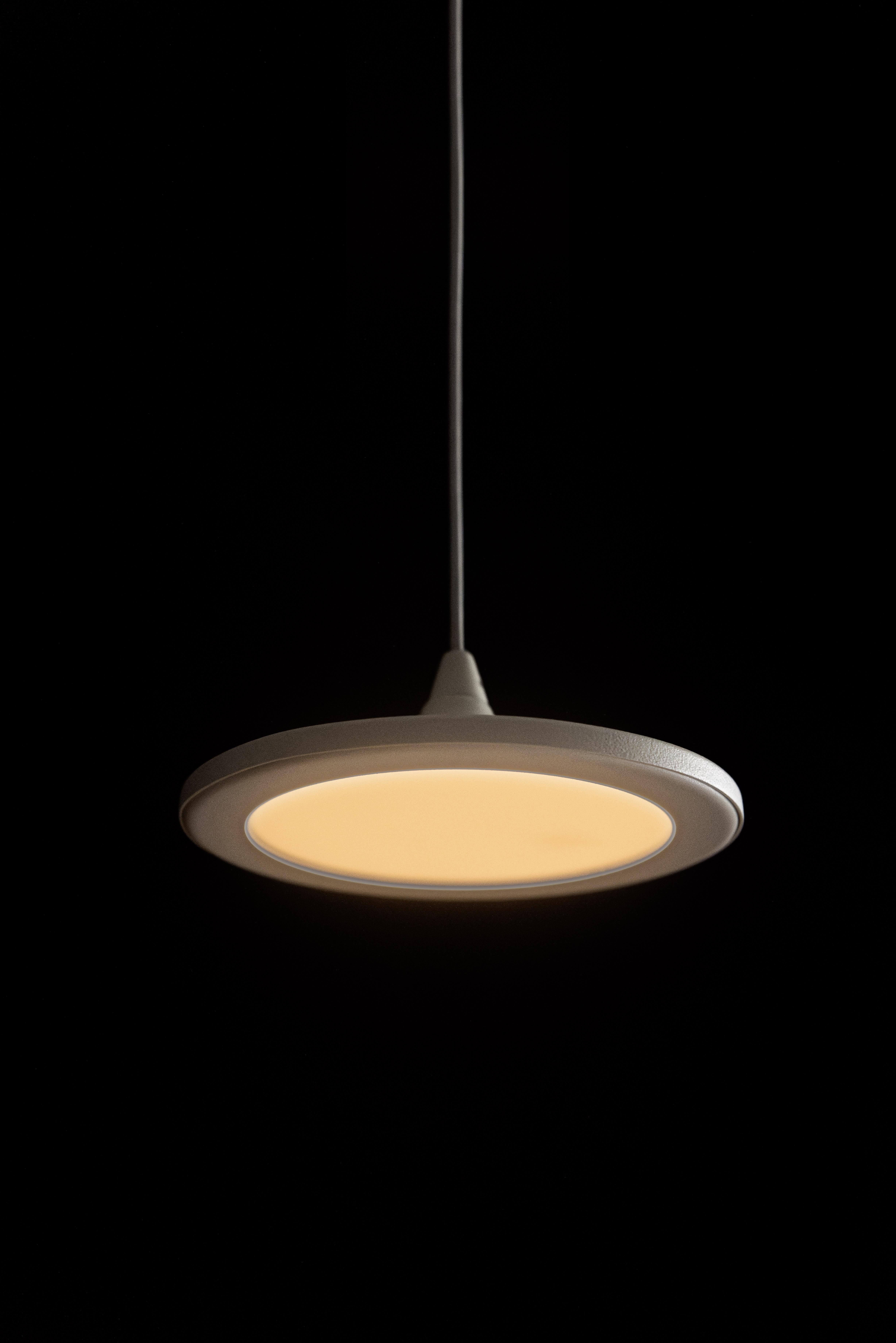 Acciaio inossidabile Lampada a sospensione Contemporary 'Luna' White Matt di Zieta in vendita