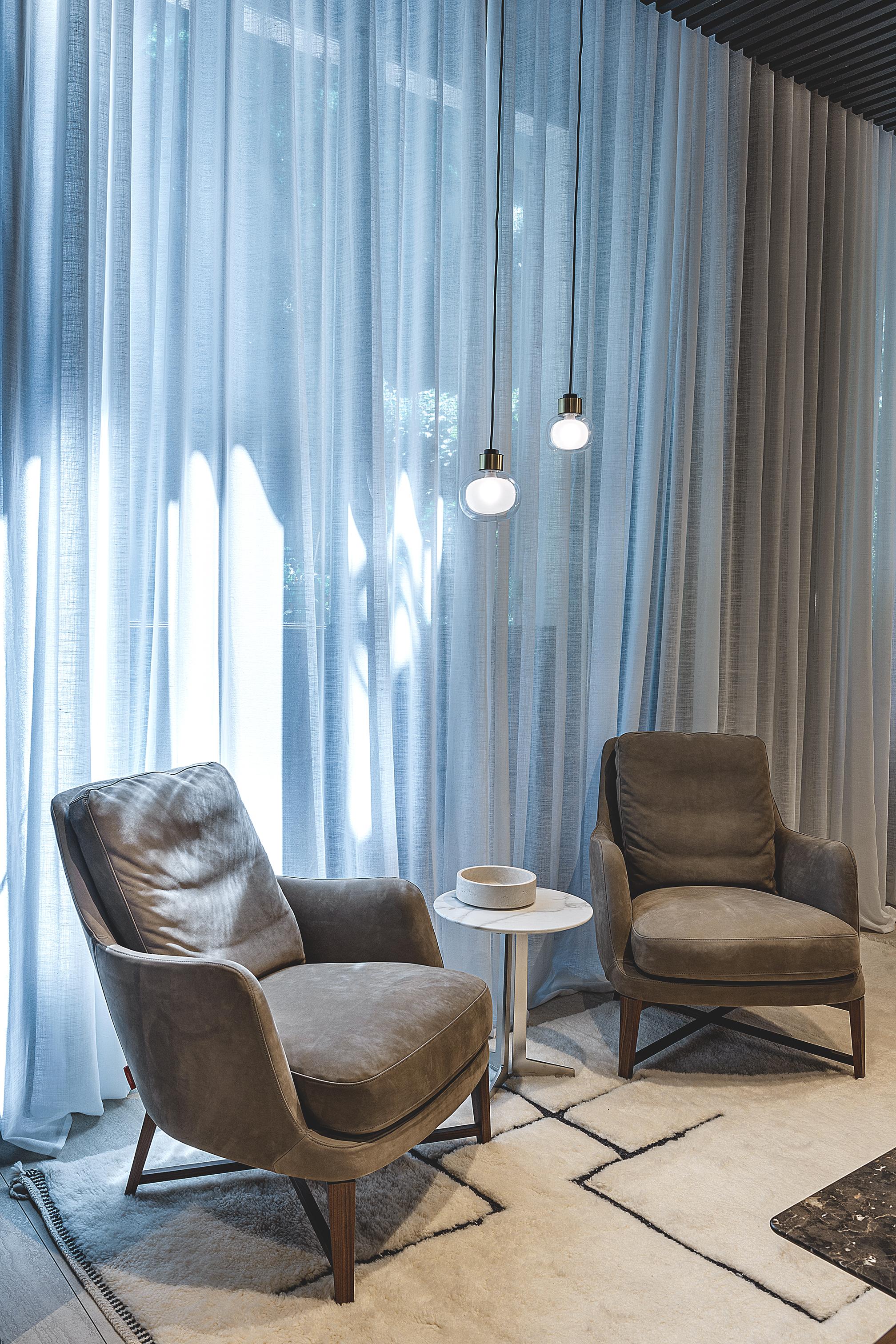 Lampada a sospensione contemporanea 'Nabila 552.22' di Tooy, cromo nero, vetro fumé In condizioni Nuovo in vendita a Paris, IDF
