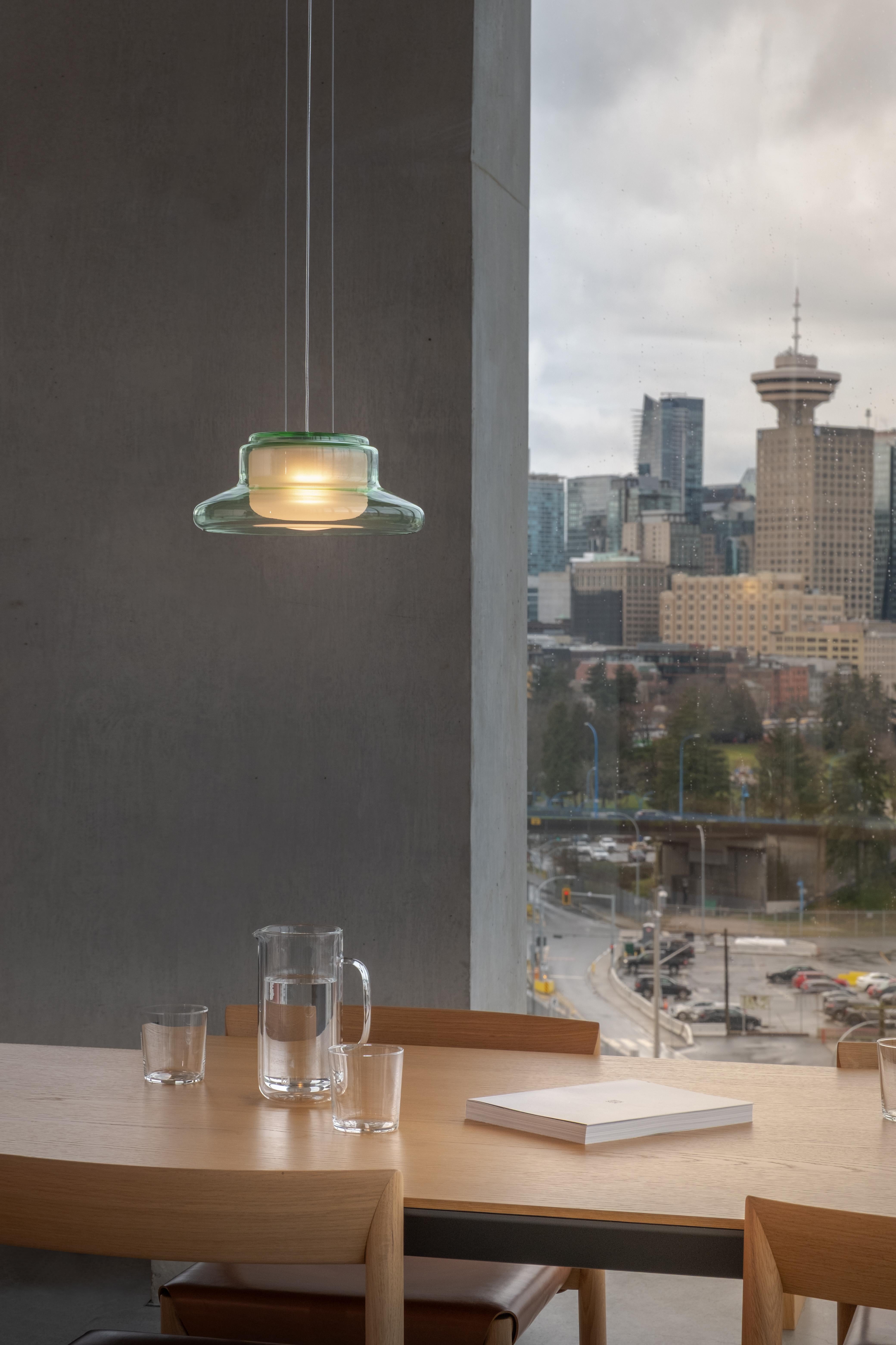 Lampada a sospensione contemporanea 'Pace 28-2', traslucida di AND in vendita 7