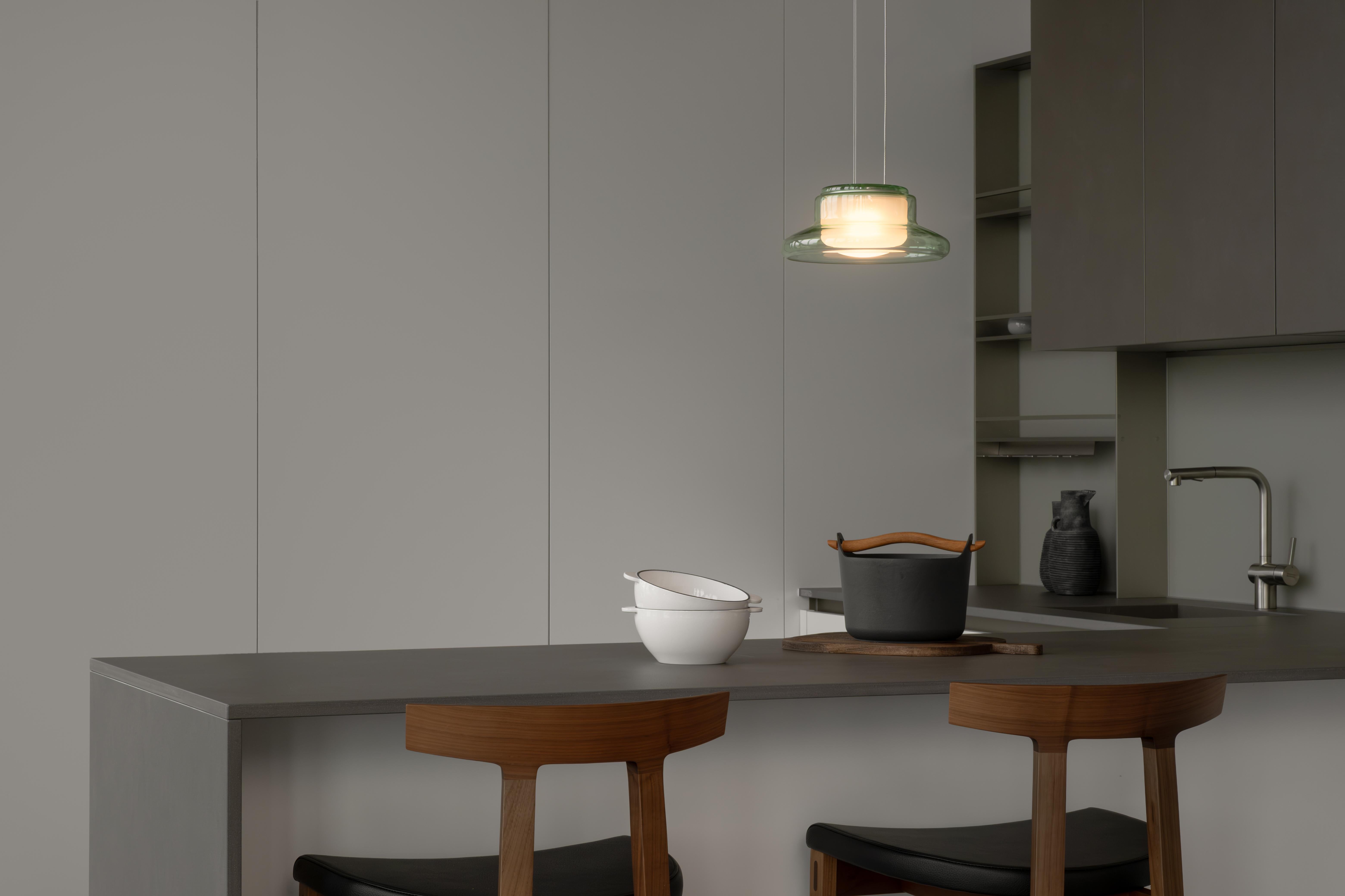 Lampada a sospensione contemporanea 'Pace 28-9', traslucida di AND in vendita 4