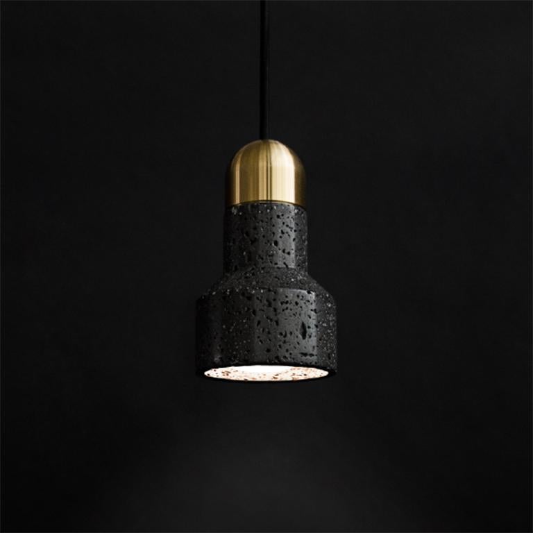 Industrial Contemporary pendant lamp 'QIE' in black lava stone (brass finish) For Sale