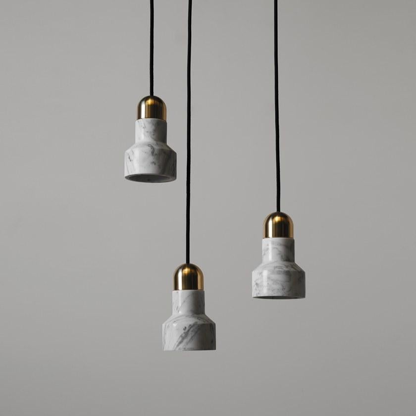 Contemporary pendant lamp 'QIE' in black lava stone (brass finish) For Sale 3