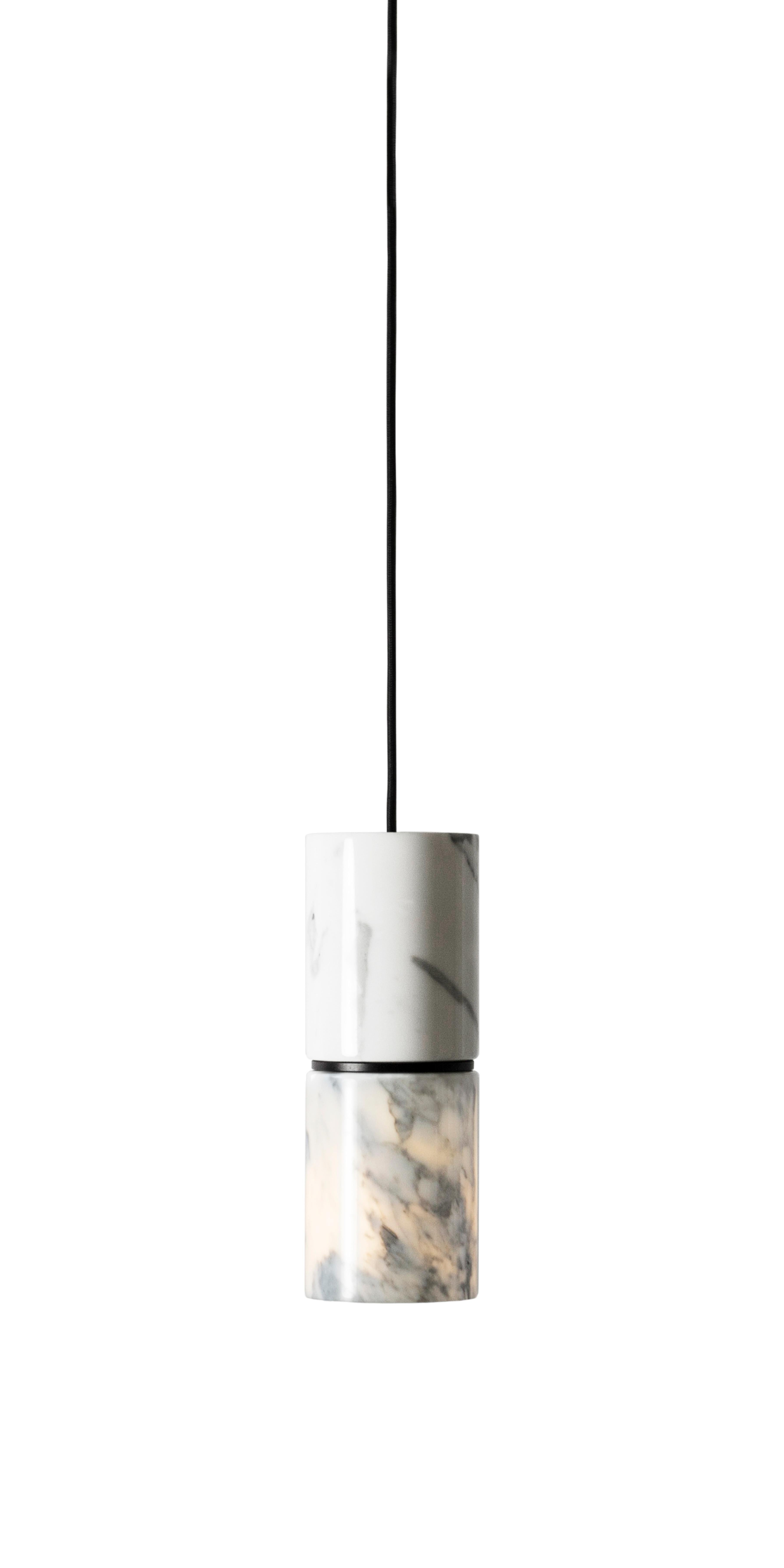Contemporary Pendant Lamp 'RI' in White Marble 'Brass Finish' For Sale 2