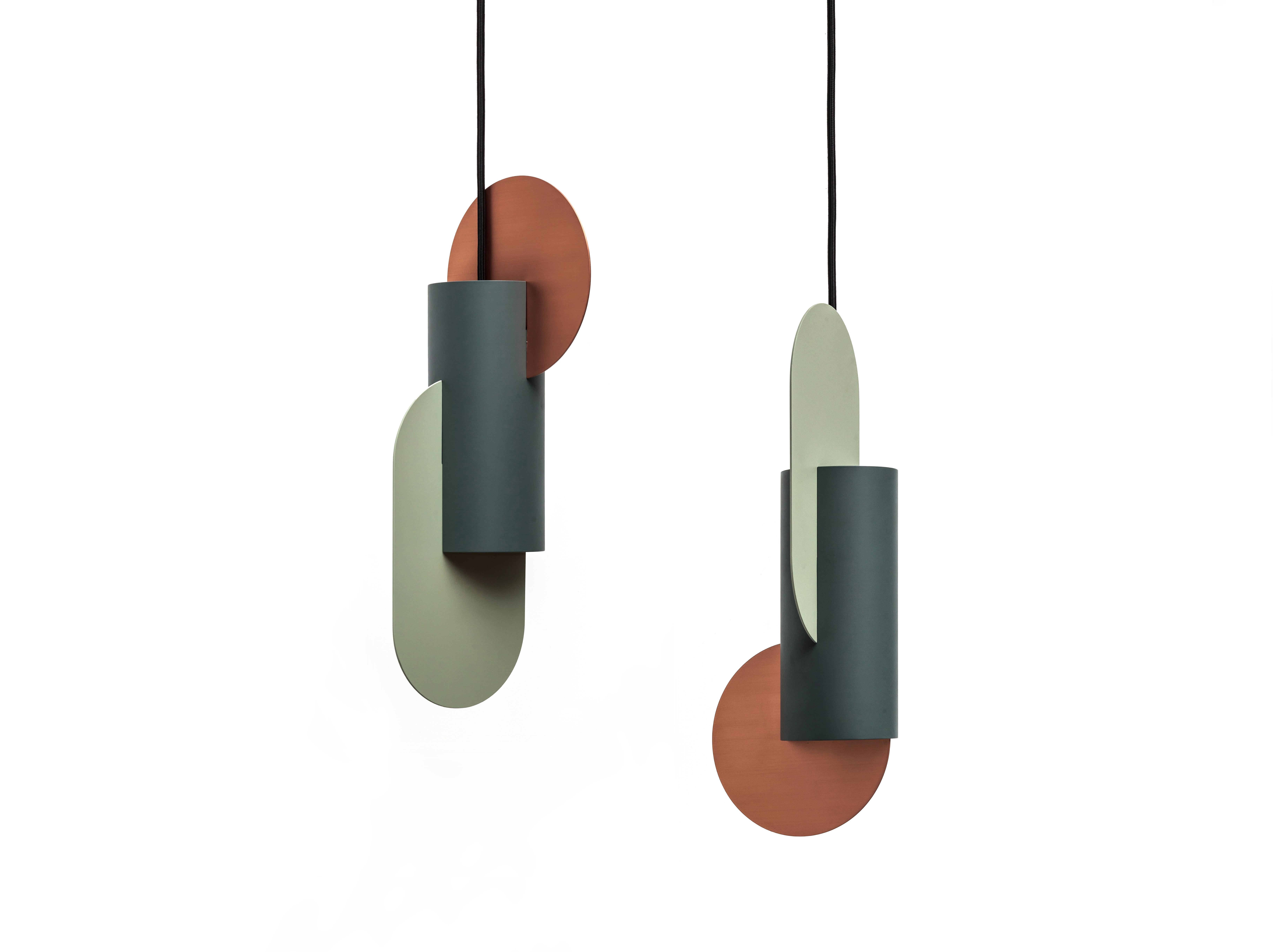 Lampe suspendue contemporaine Suprematic Two CS6 par NOOM en laiton et acier peint en vente 5