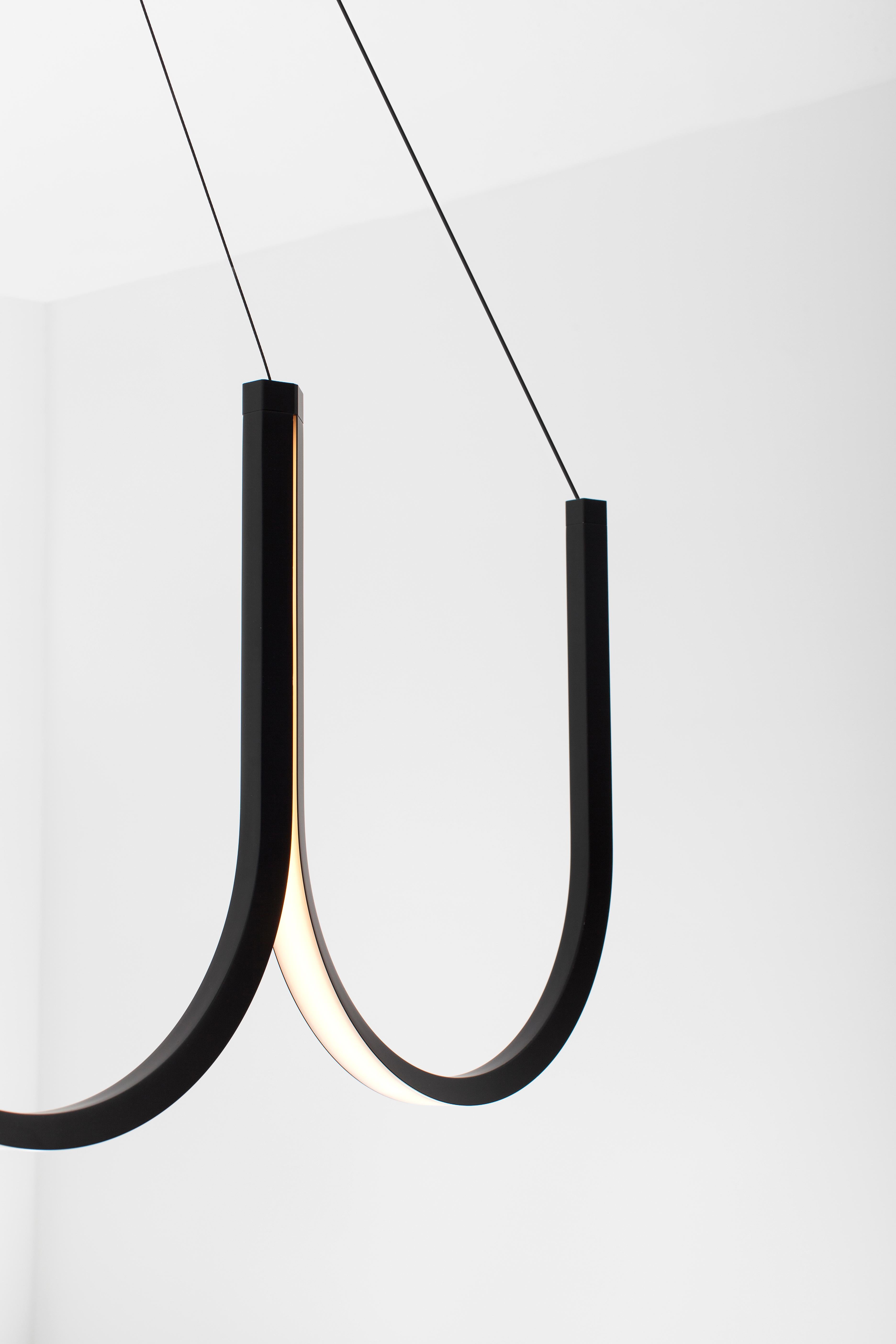 Minimalist Contemporary Pendant Lamp 'U5' Black