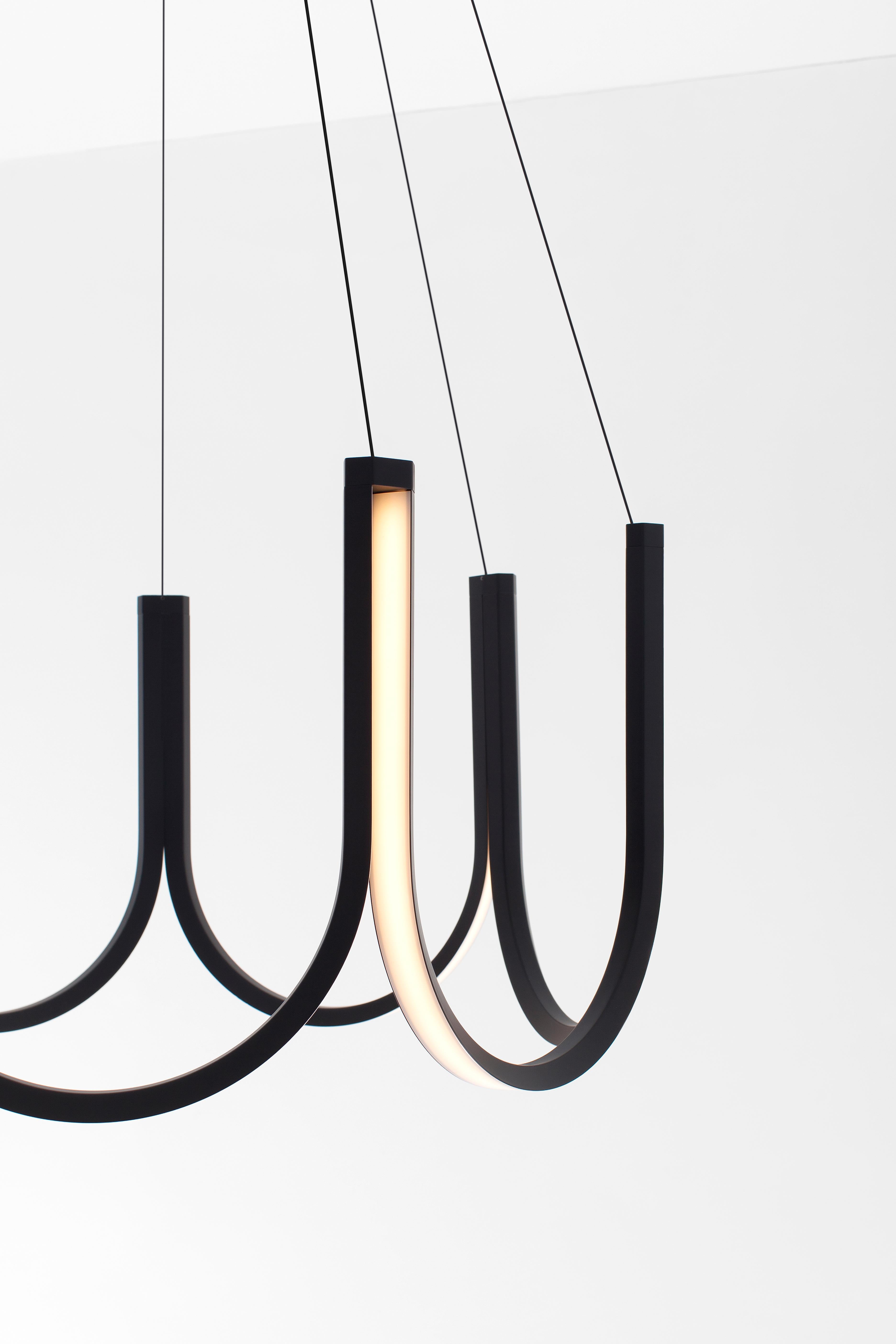 Minimalist Contemporary Pendant Lamp 'U7' Black