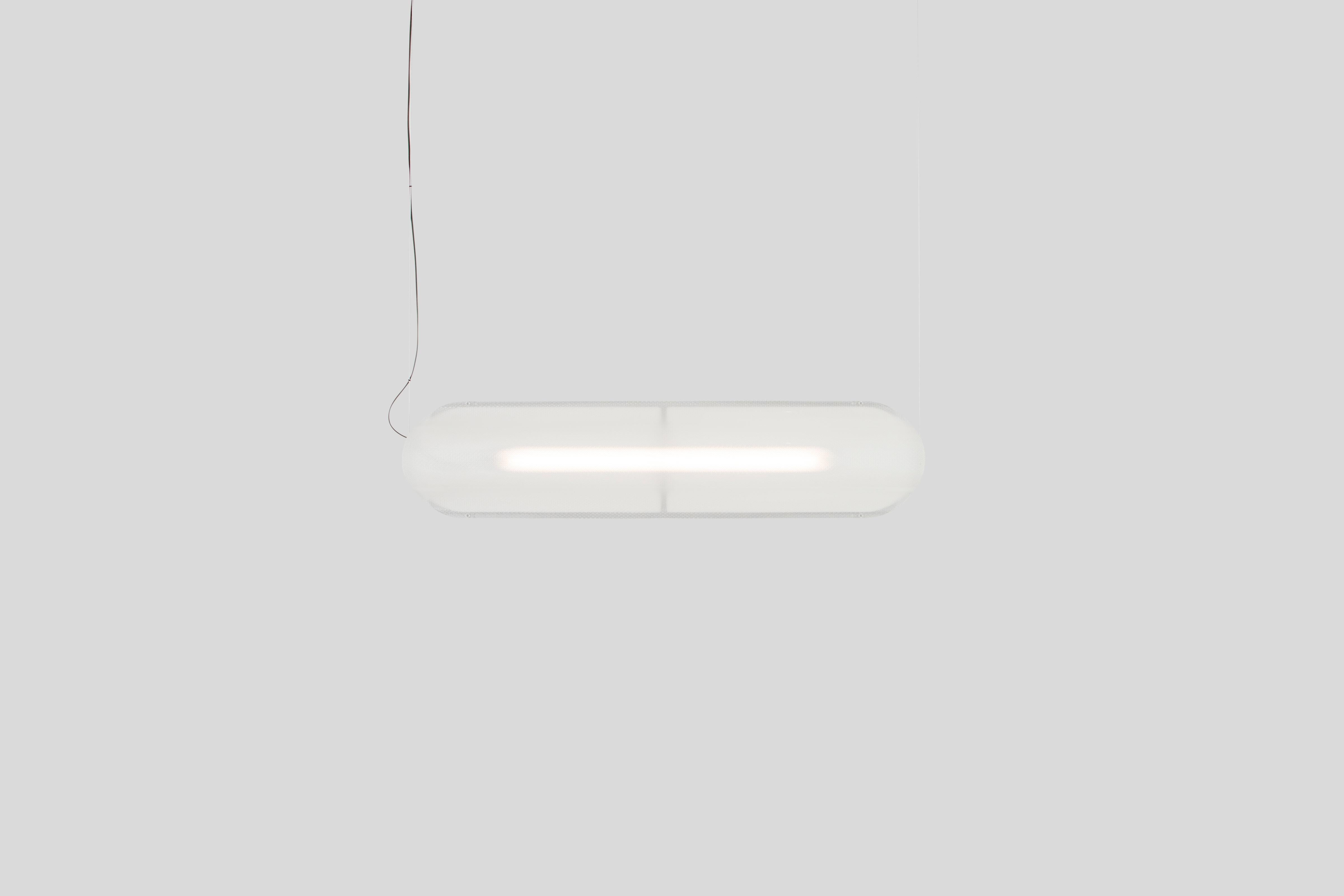 VALE, pendant lamp
Design: Caine Heintzman, Editor: ANDLight

The Vale series optimises functionality through its multidirectional luminescence while diffusing soft ambient light.

Materials
– Acrylic
– Aluminum

Dimensions
102 x 30 x 23