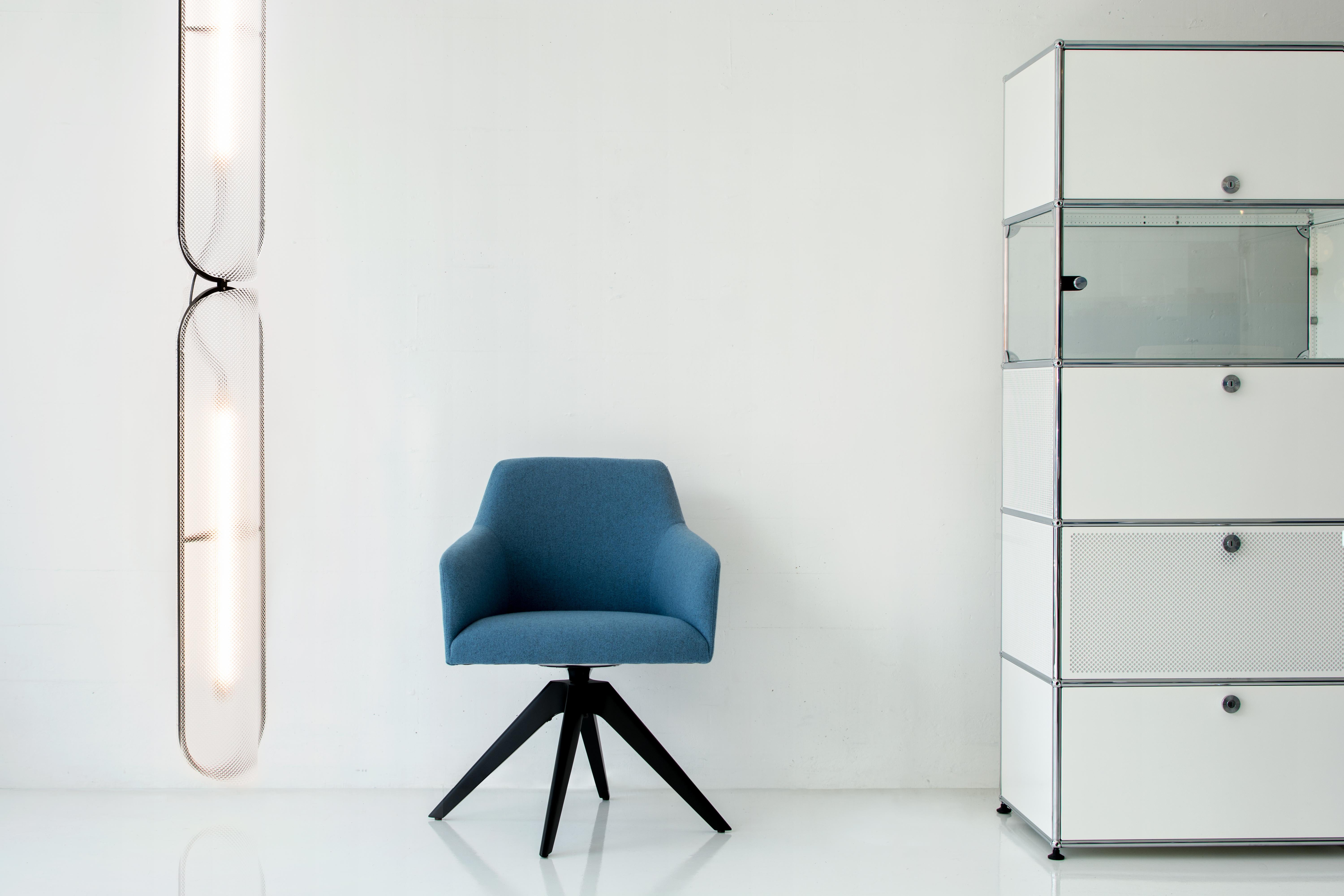 Lampada a sospensione contemporanea VALE, verticale 1 in vendita 1