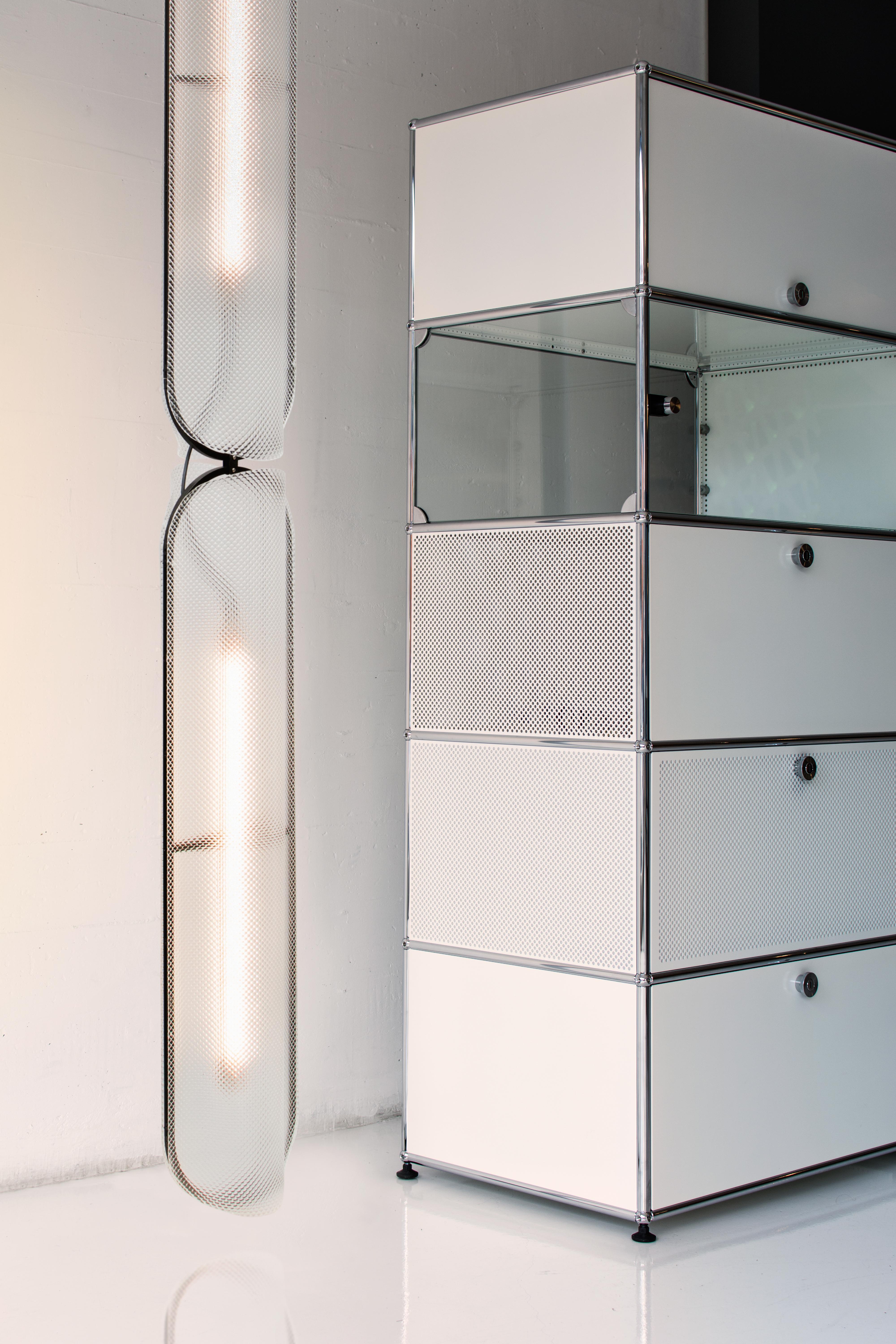 Lampada a sospensione contemporanea VALE, verticale 1 in vendita 2