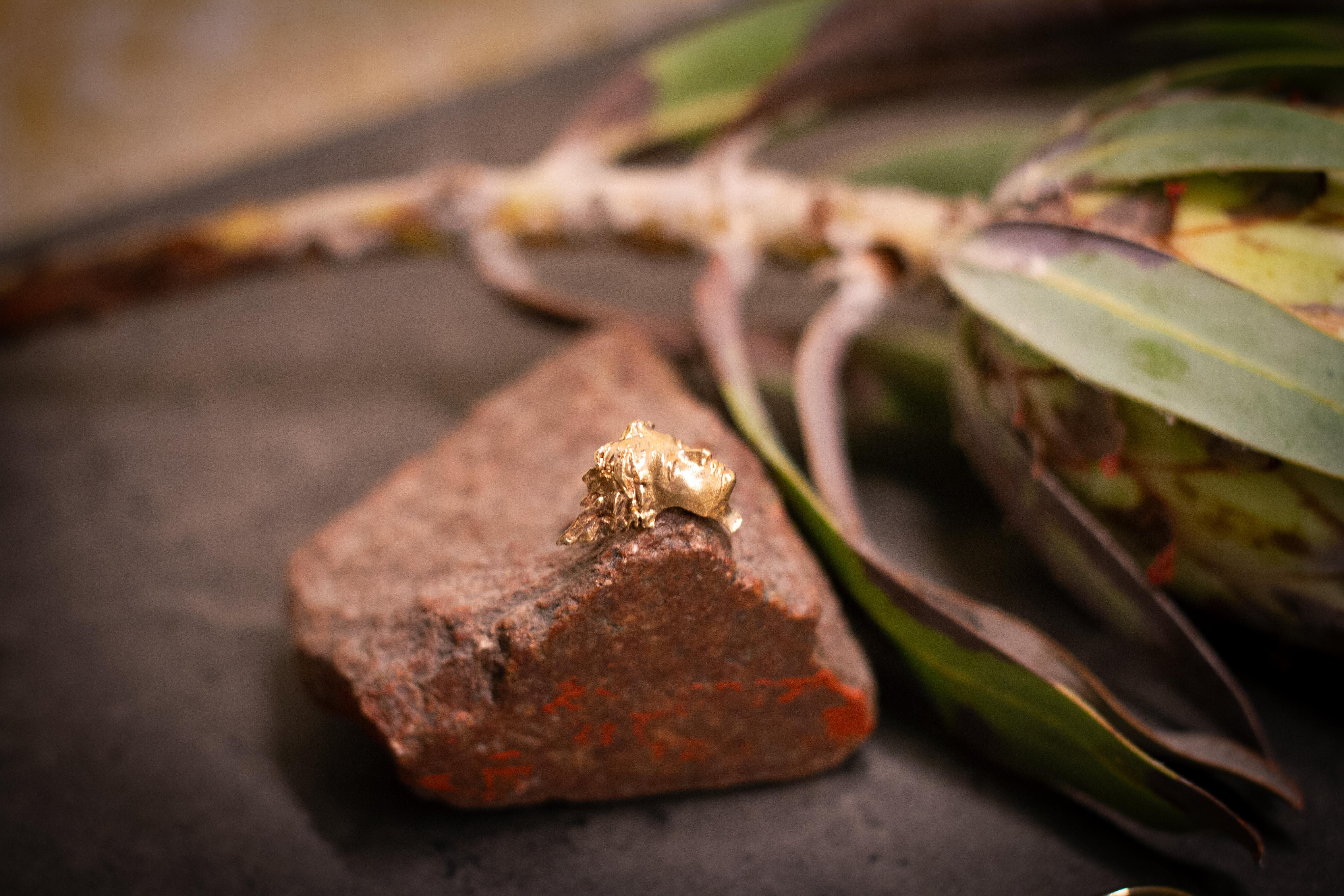Women's Contemporary Pendant Necklace in Brass For Sale