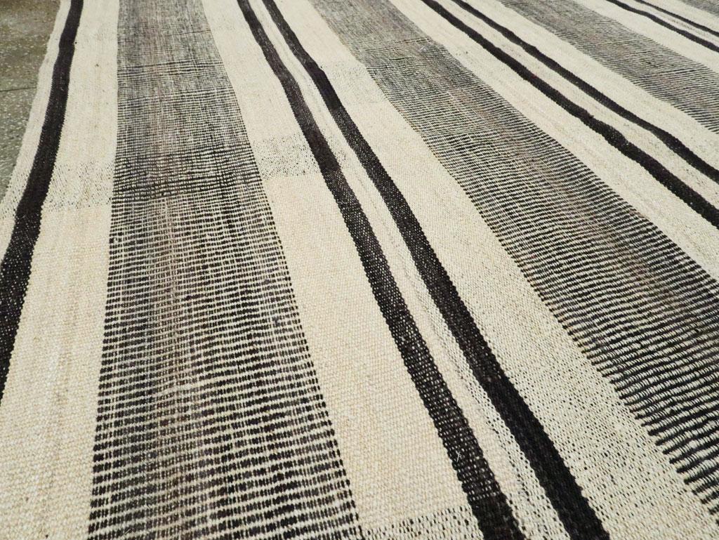 Contemporary Persian Flat-Weave Large Room Size Carpet in Beige Black, and Brown In New Condition For Sale In New York, NY