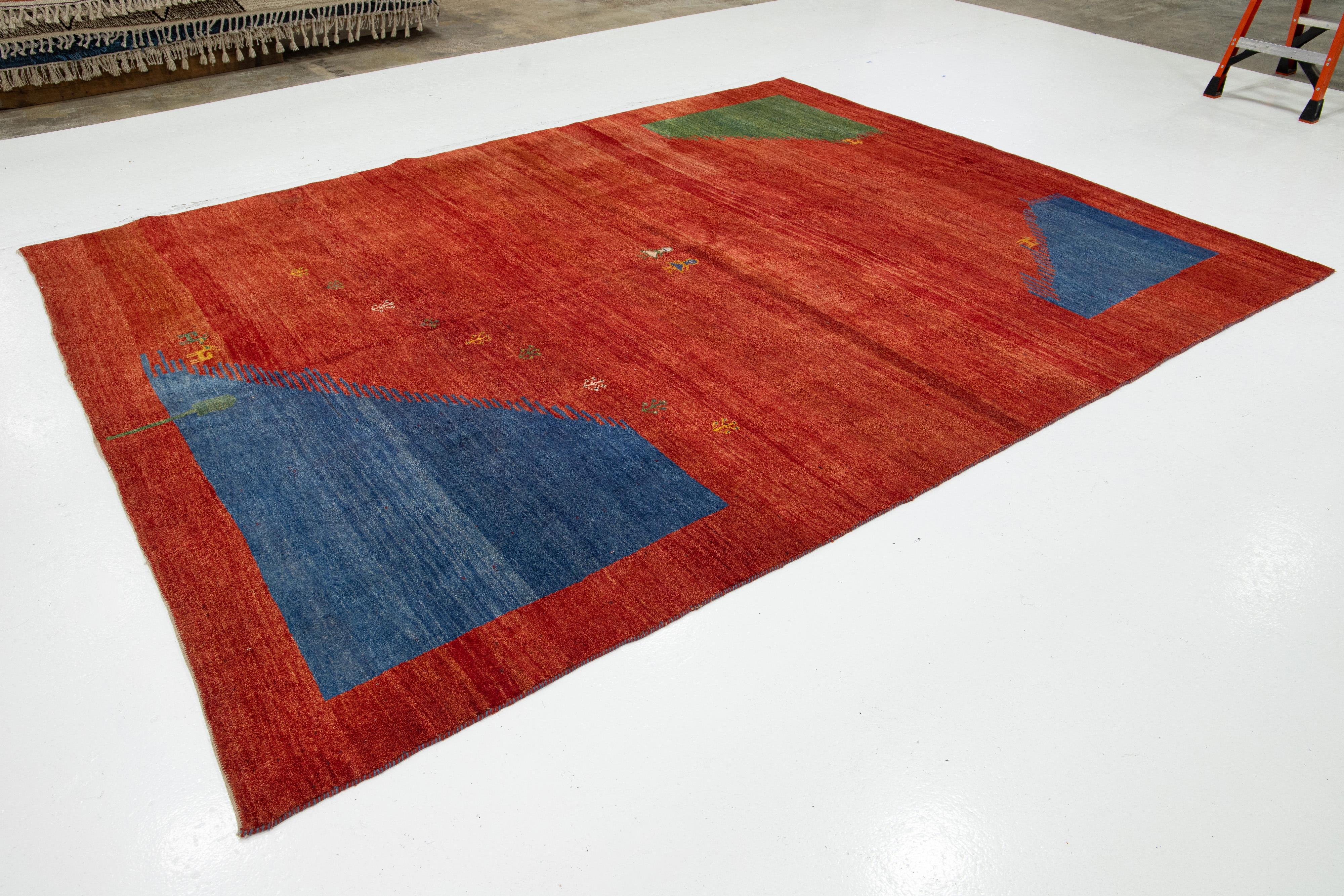 Contemporary Persian Gabbeh Designed Wool Rug in Red (Moderne) im Angebot