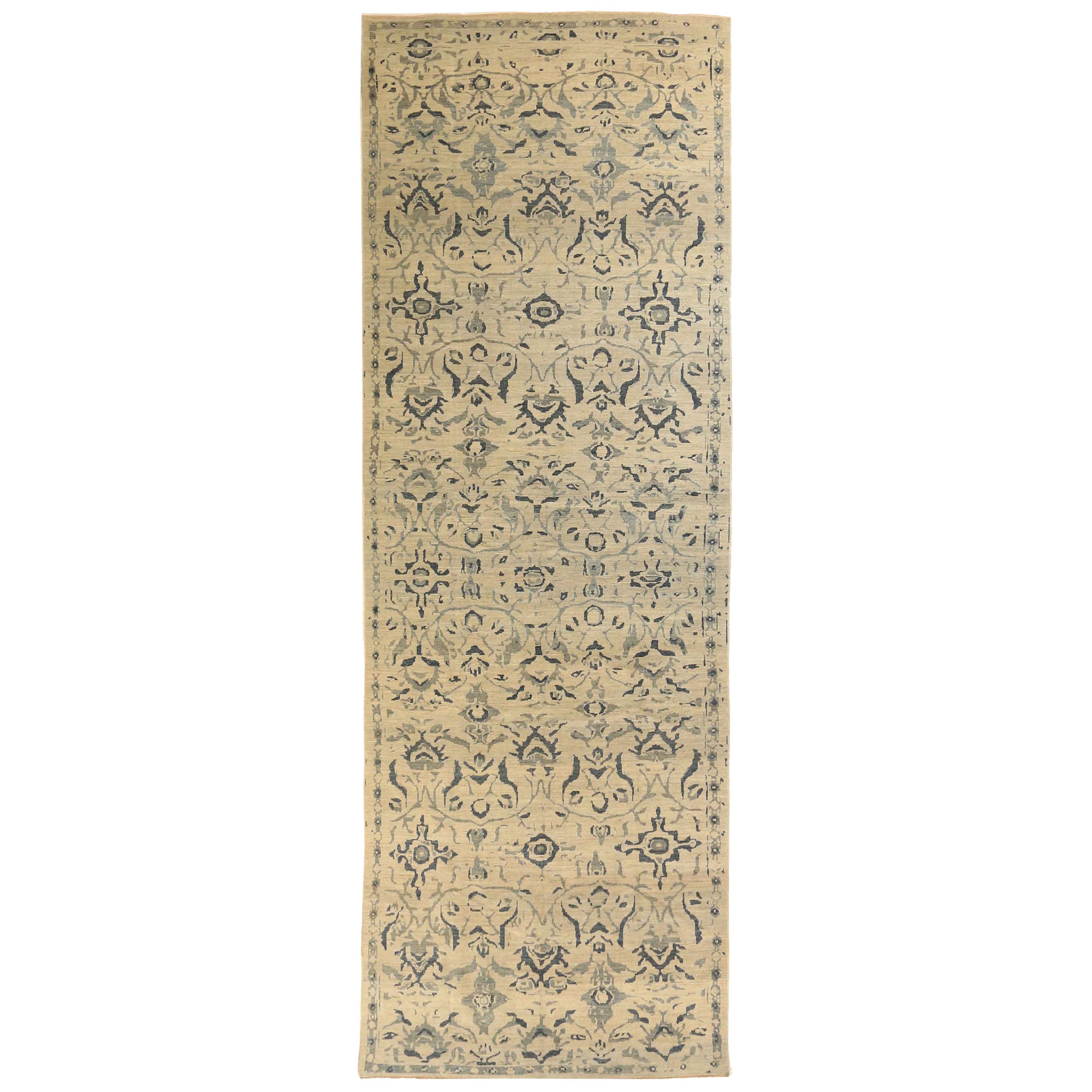 Zeitgenössischer persischer Teppich Sultanabad-Design mit blauen und grauen „Boteh“-Details im Angebot