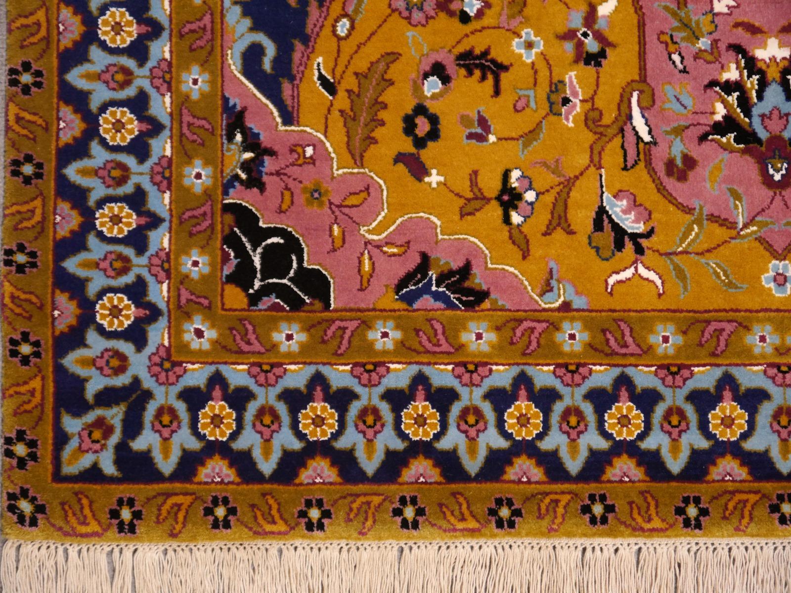 Indischer handgeknüpfter PETAG TABRIZ-Teppich im TABRIZ-Design im Angebot 1