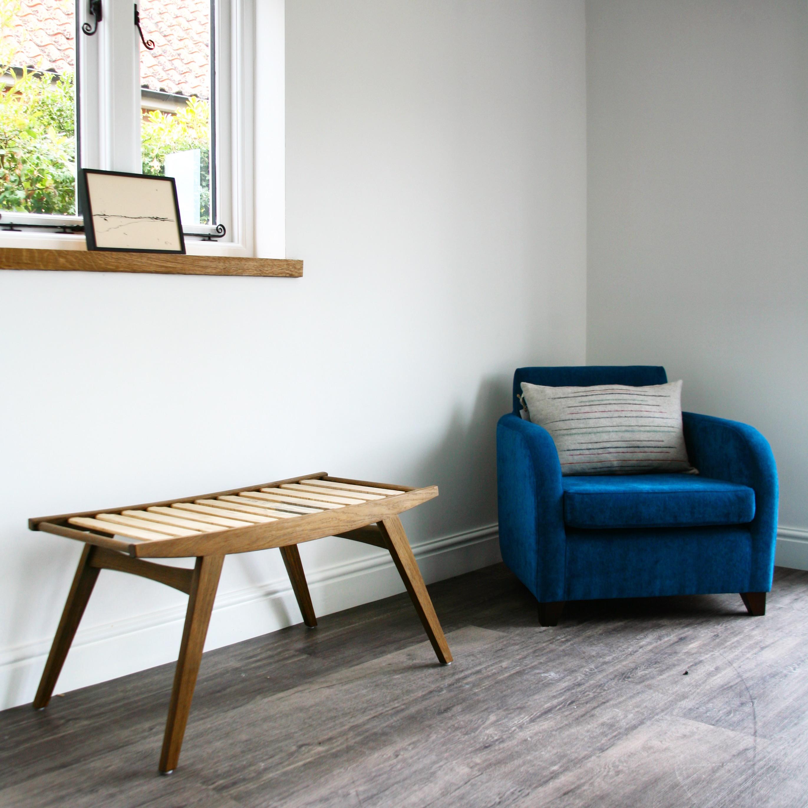 British Contemporary pi2 Stool, Natural Oak Frame, Natural Oak Slats Seat For Sale