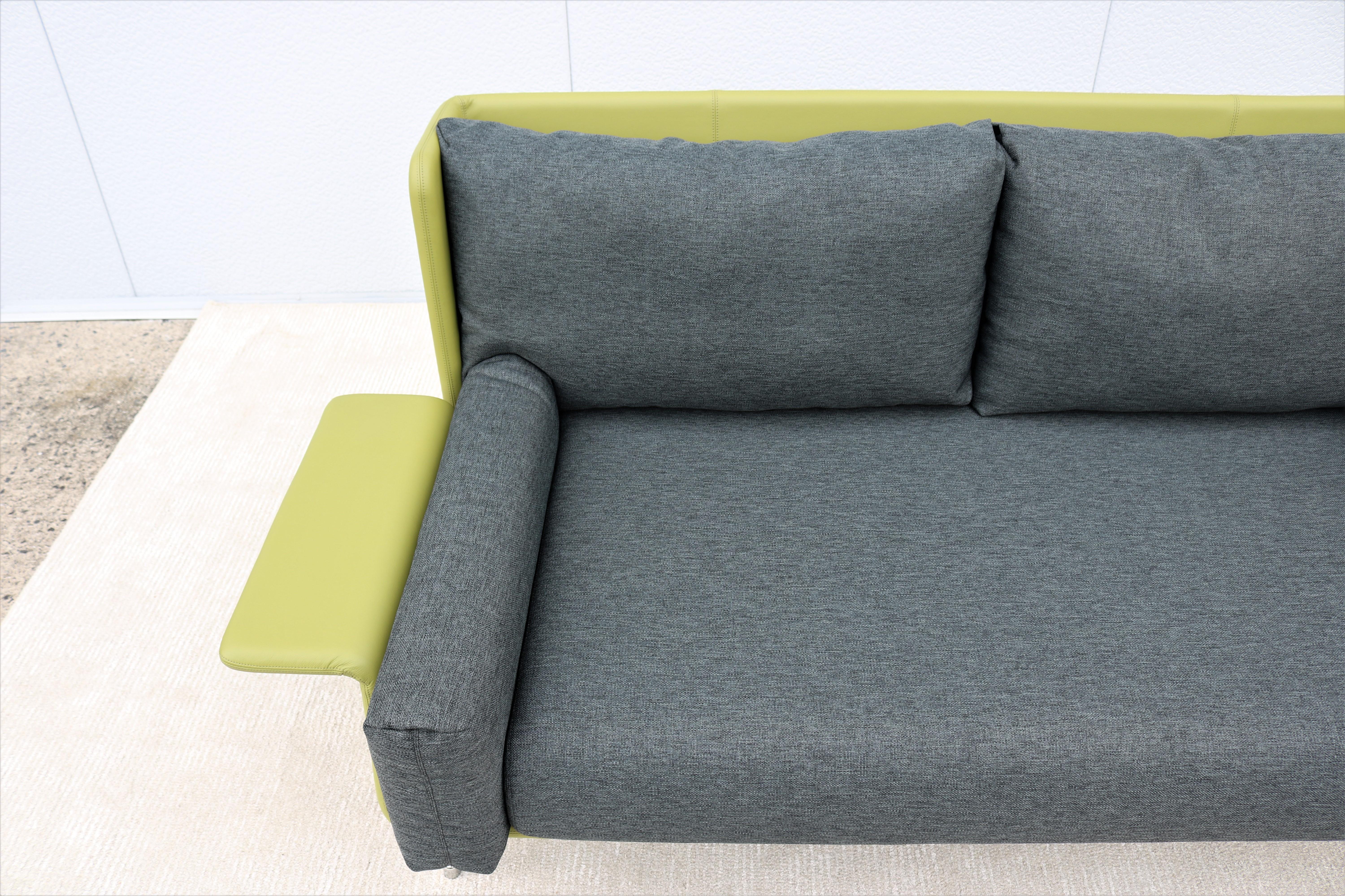Contemporary Pierre Beucler for Knoll Architecture & Associes Residential Settee For Sale 2