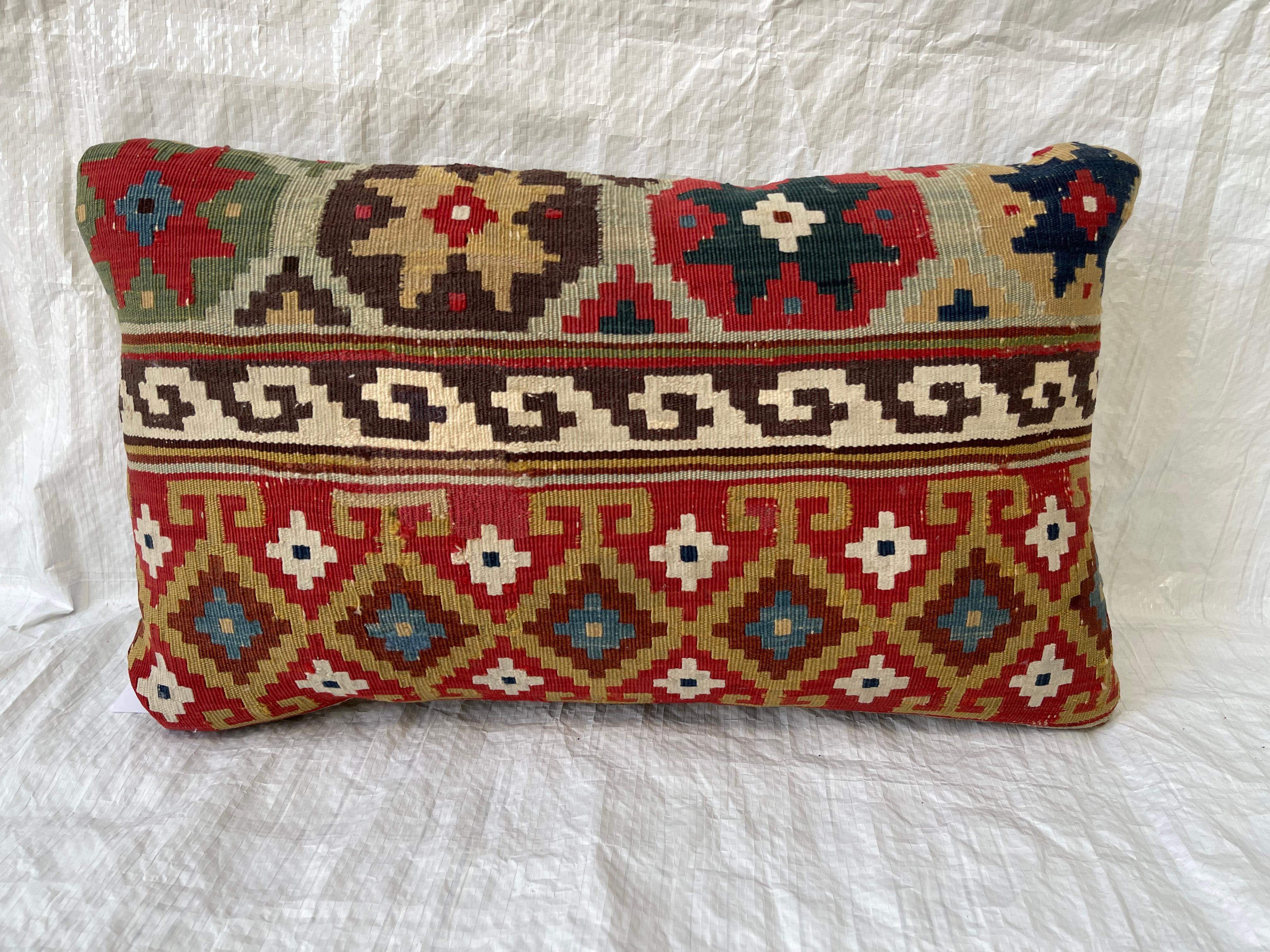 Contemporary Pillow Made from 19th Century Tribal Ghashghai In Good Condition For Sale In Los Angeles, US
