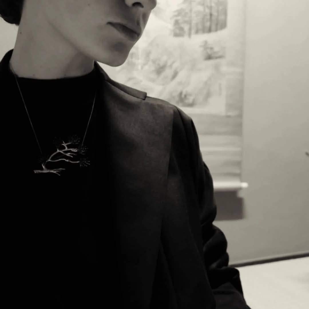 Contemporary Pine Necklace in Sterling Silver For Sale 5