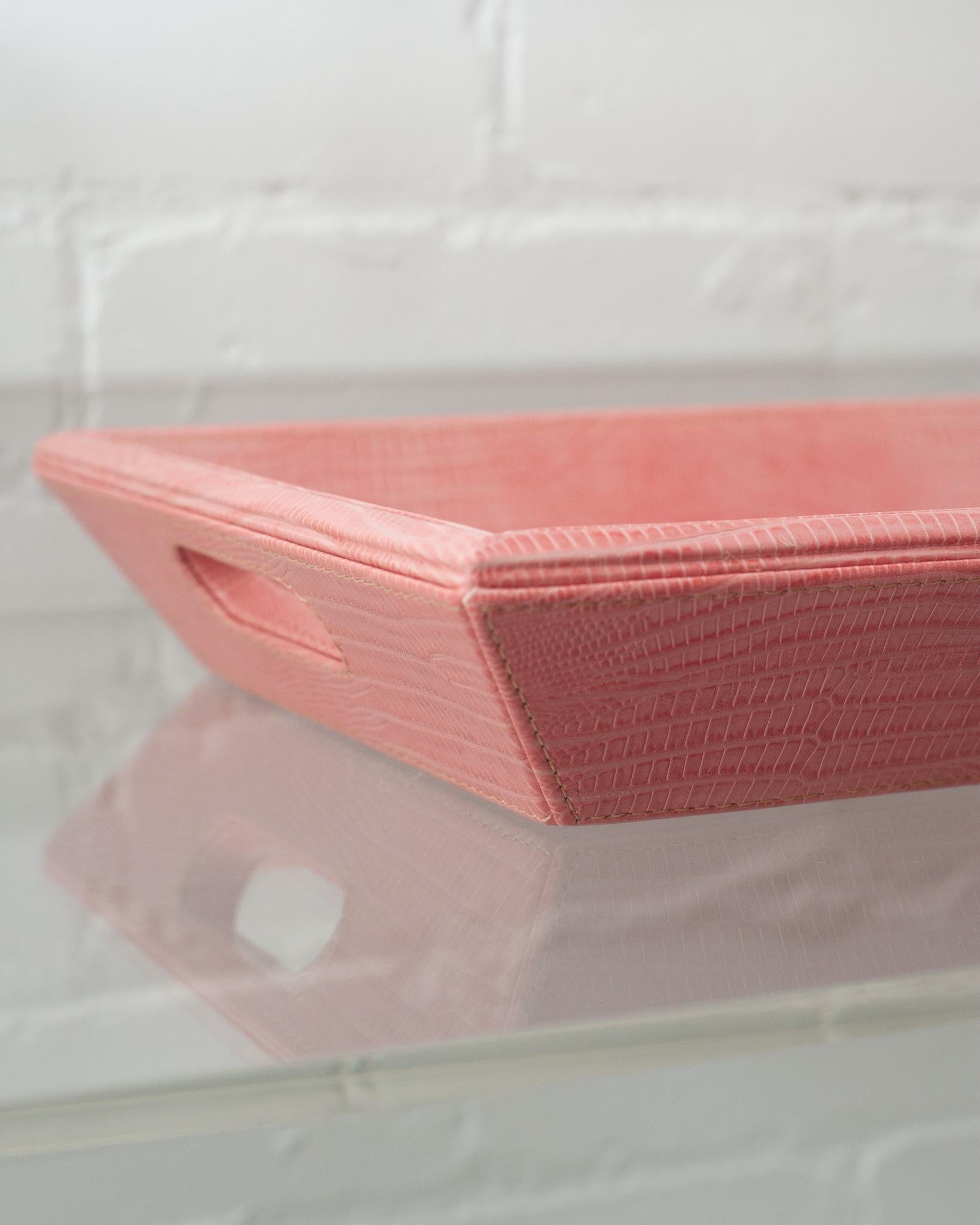 Contemporary Pink Lizard Embossed Leather Rectangular Tray In New Condition In Toronto, ON