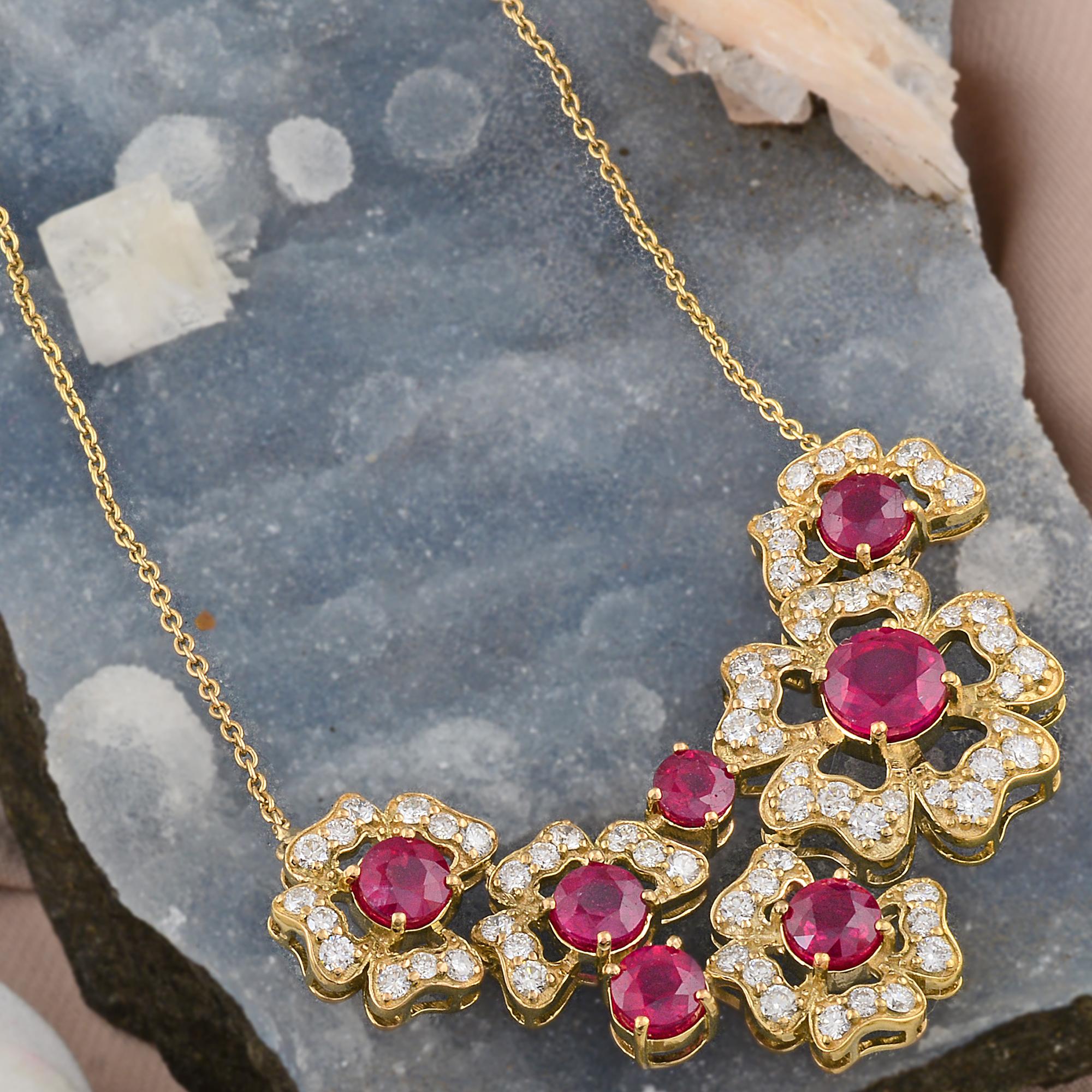 Women's Contemporary Pink Stone and Diamond Flower 18k Yellow Gold Pendant Necklace For Sale