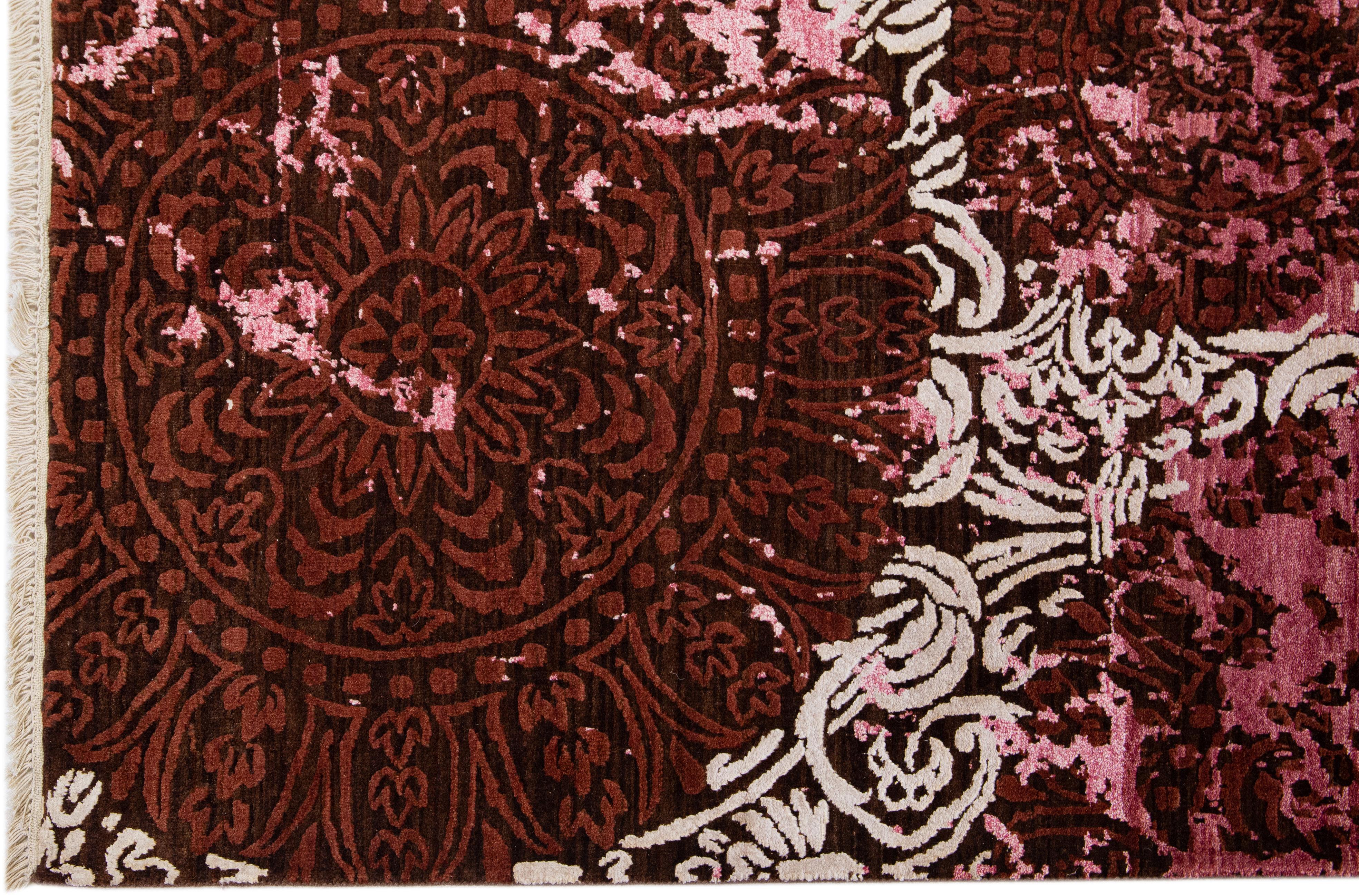 Contemporary Pink Tibetan Wool & Silk Rug with Abstract Pattern In New Condition For Sale In Norwalk, CT