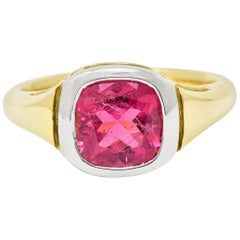 Contemporary Pink Tourmaline Platinum 18 Karat Gold Gemstone Ring