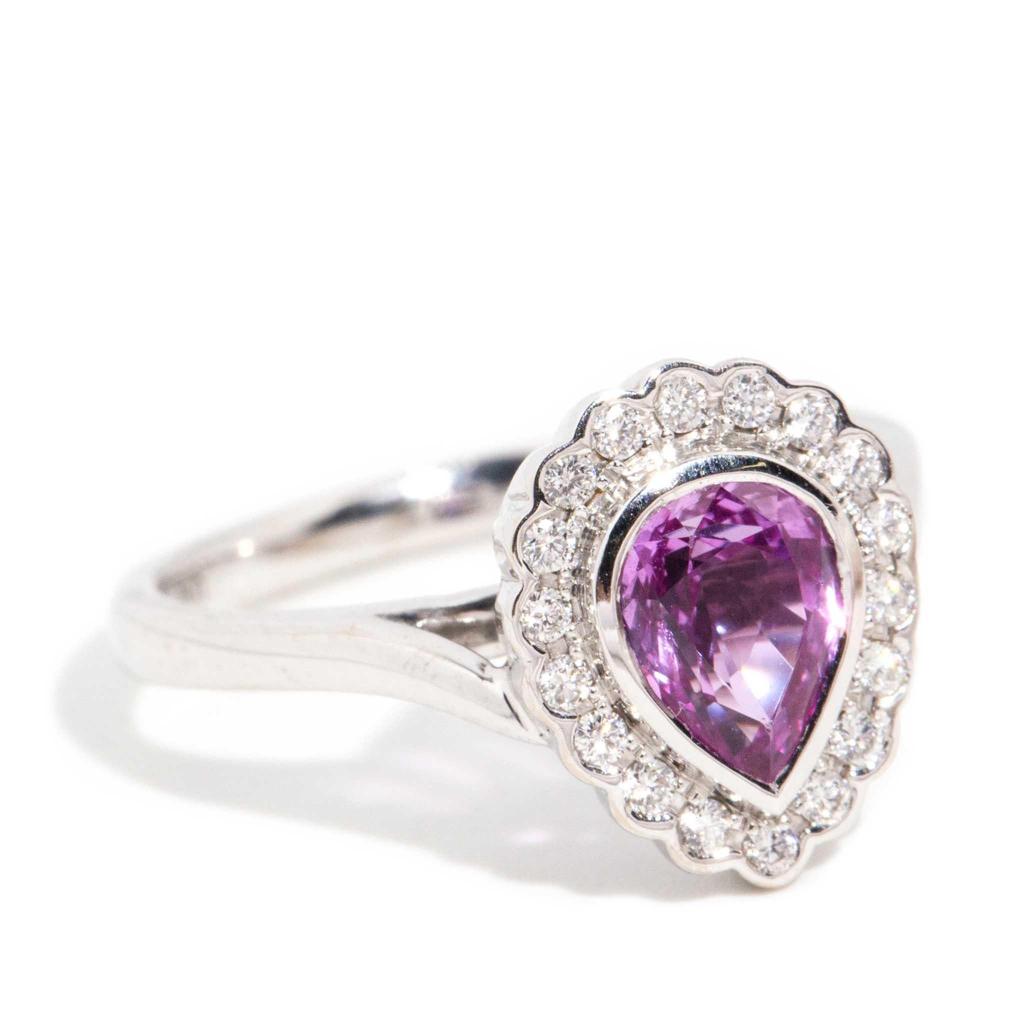 Contemporaneo Anello contemporaneo con zaffiro rosa-viola e diamante in oro bianco 18 carati in vendita