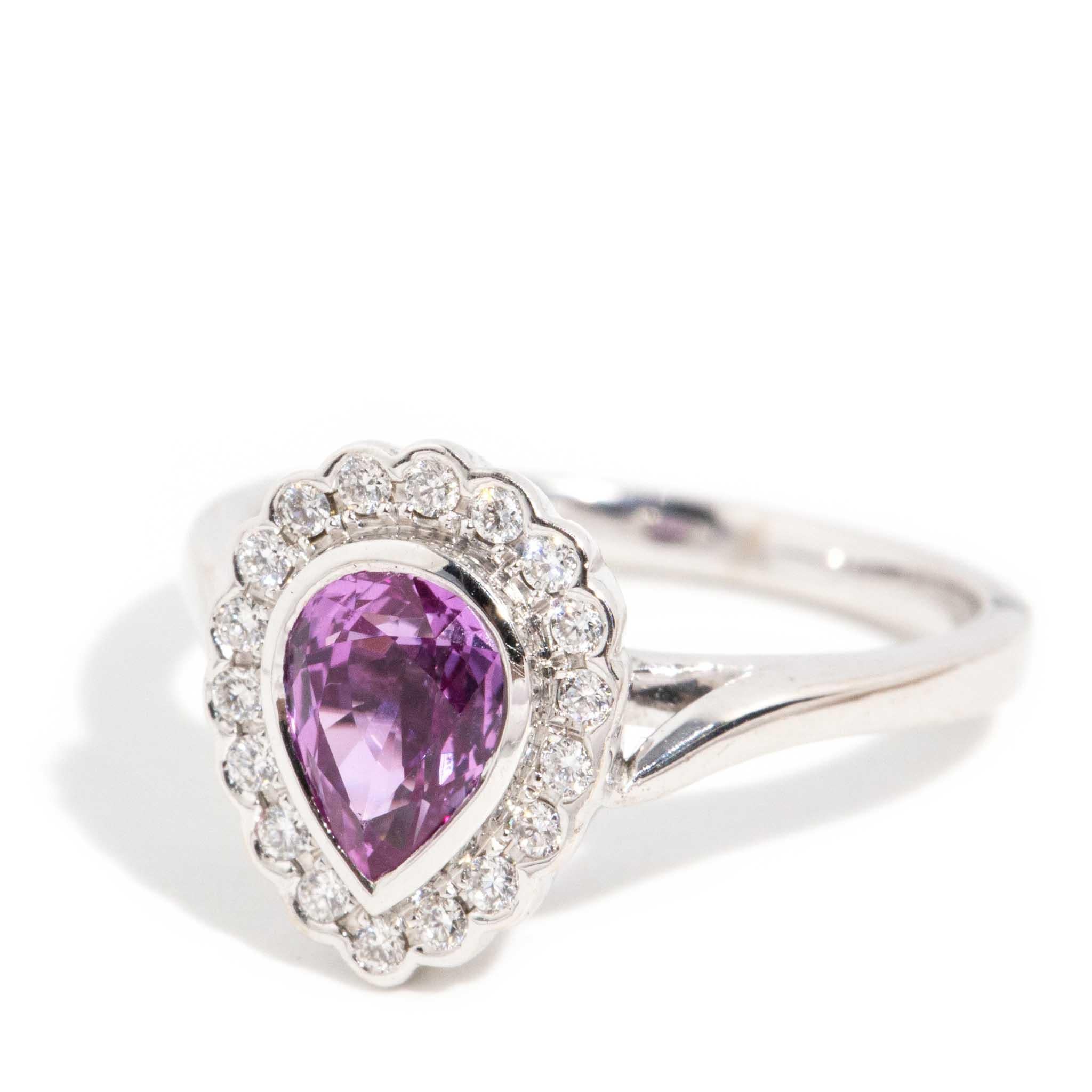 Anello contemporaneo con zaffiro rosa-viola e diamante in oro bianco 18 carati In condizioni buone in vendita a Hamilton, AU