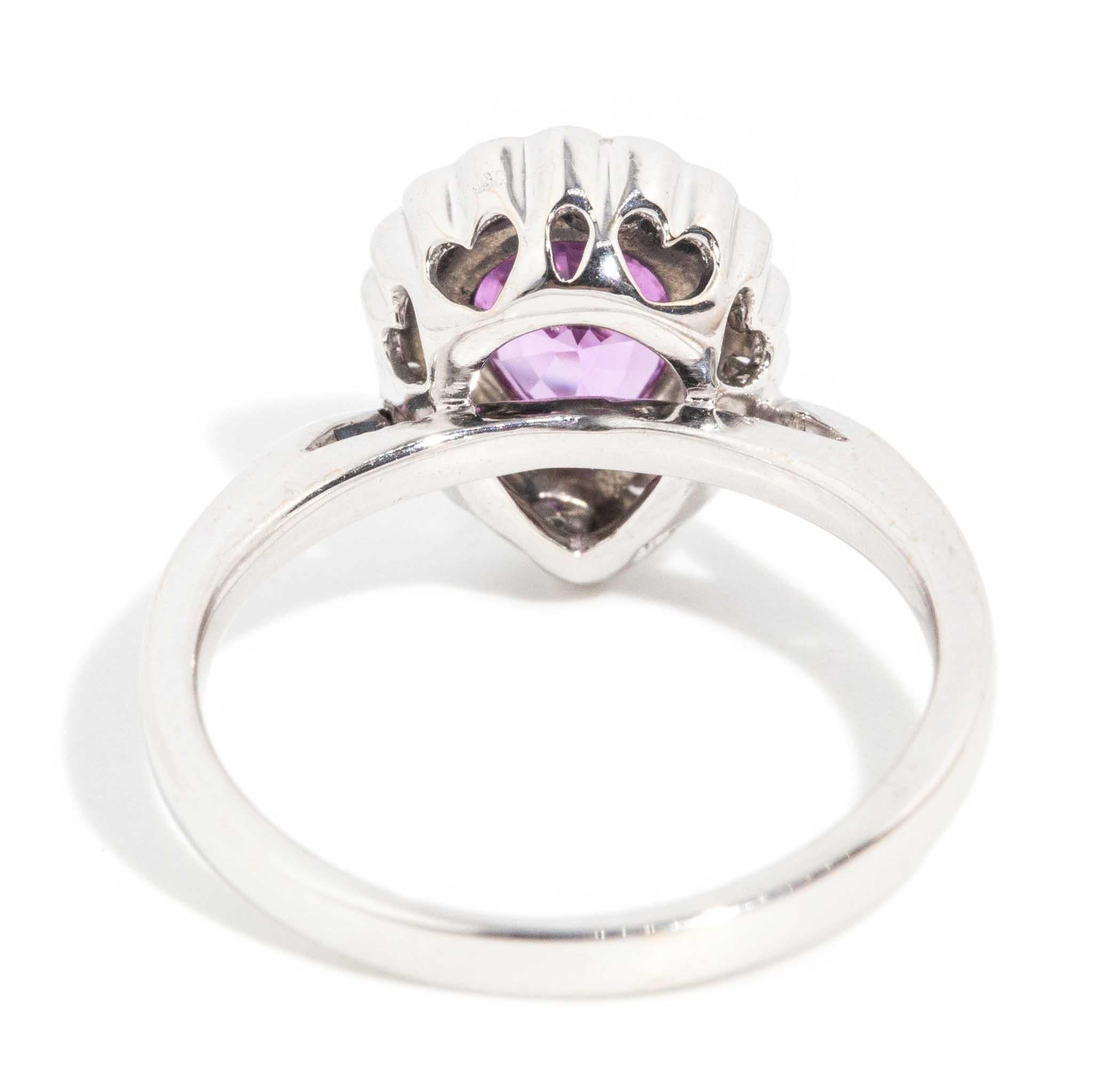 Anello contemporaneo con zaffiro rosa-viola e diamante in oro bianco 18 carati in vendita 3