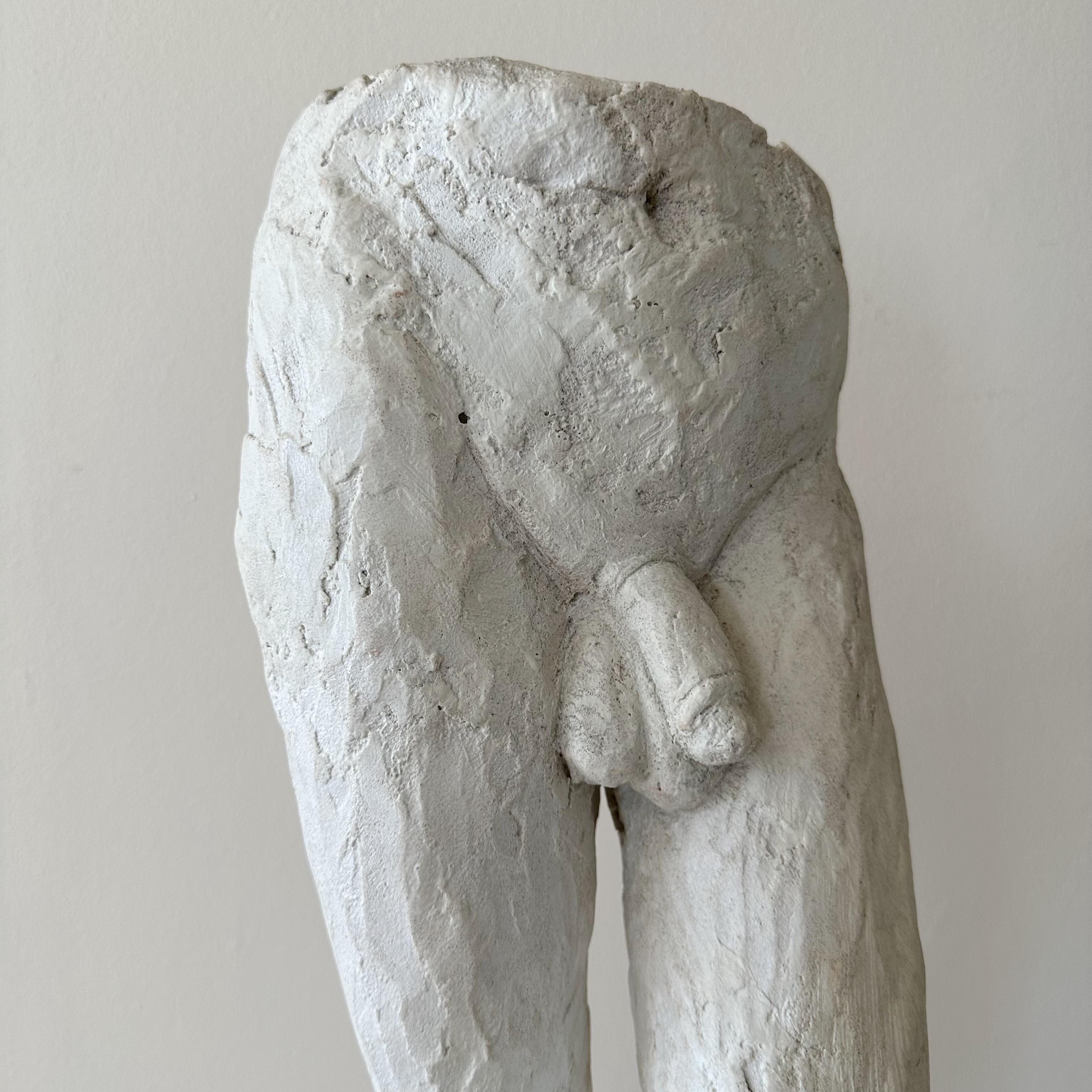 Zeitgenössische niedrigere Torso-Skulptur aus Gips und Zement von Orlando Chiang im Zustand „Gut“ im Angebot in West Palm Beach, FL