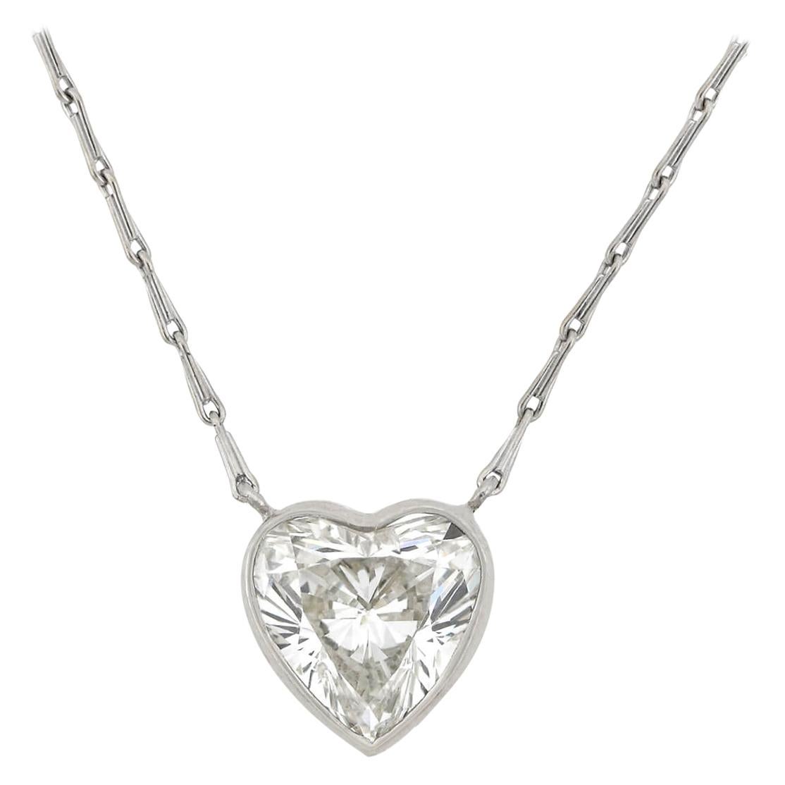 Contemporary Platinum 2.70 Carat Diamond Heart Pendant Necklace