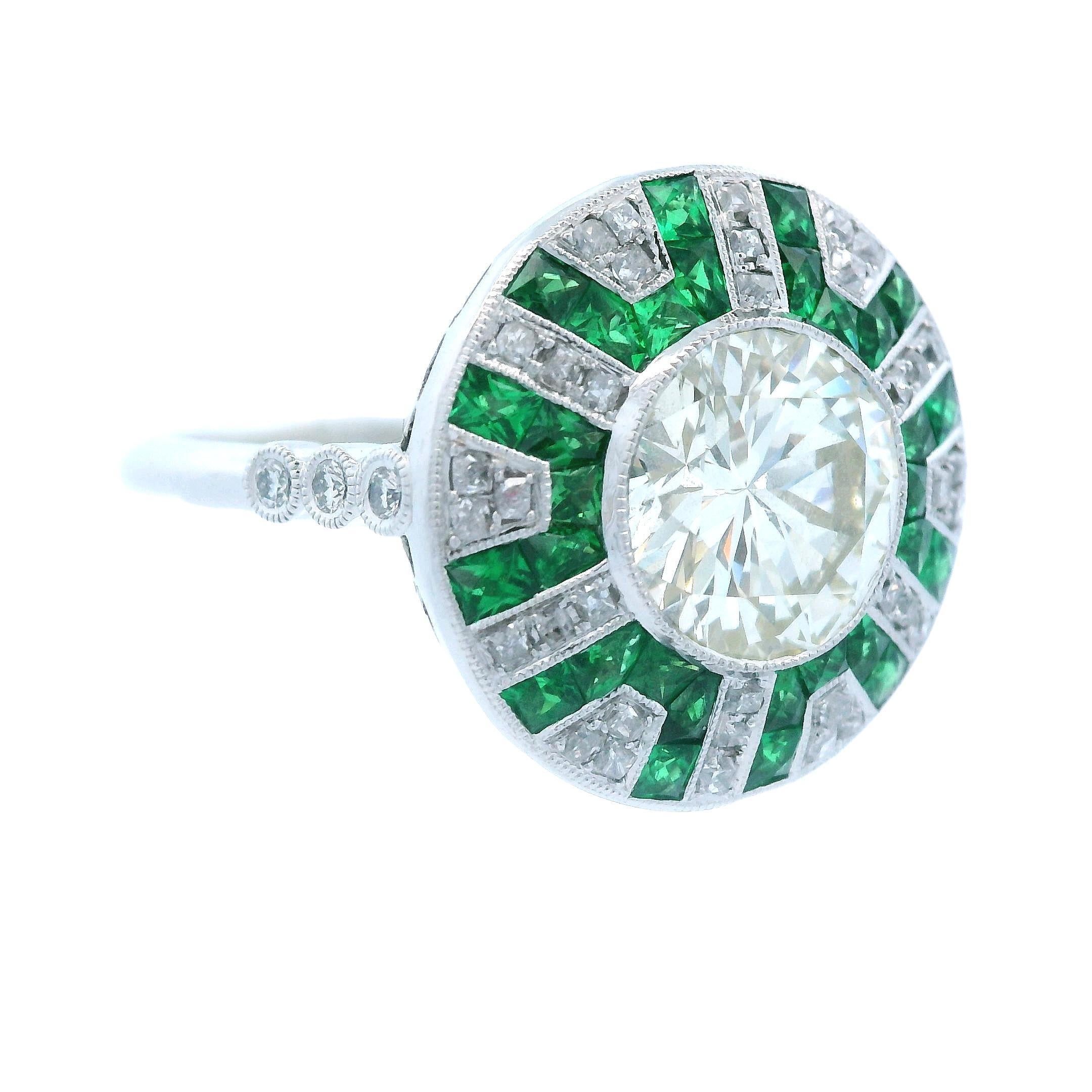 Round Cut Platinum Tsavorite 2+ Carat  Diamond Ring For Sale