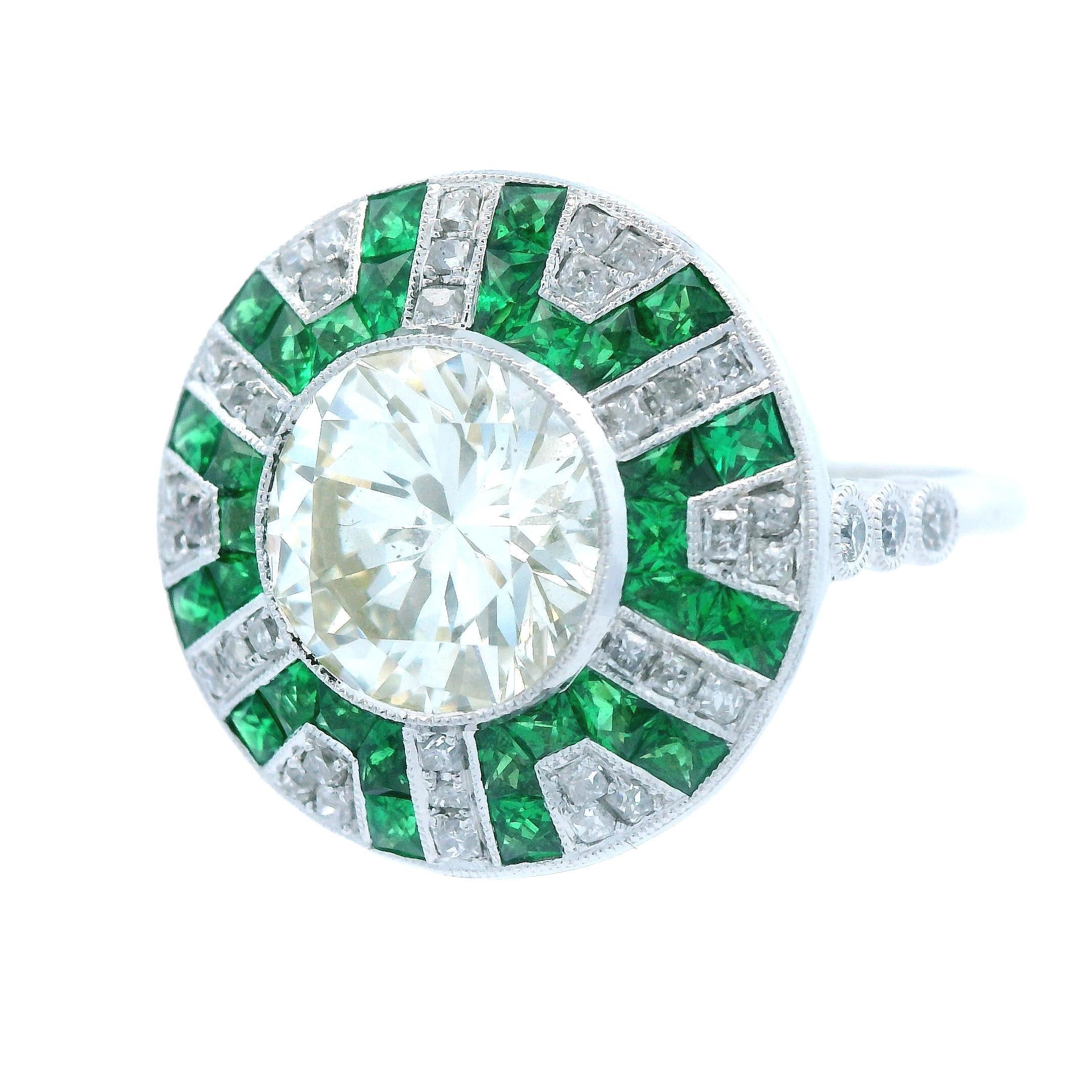 Platinum Tsavorite 2+ Carat  Diamond Ring For Sale 2