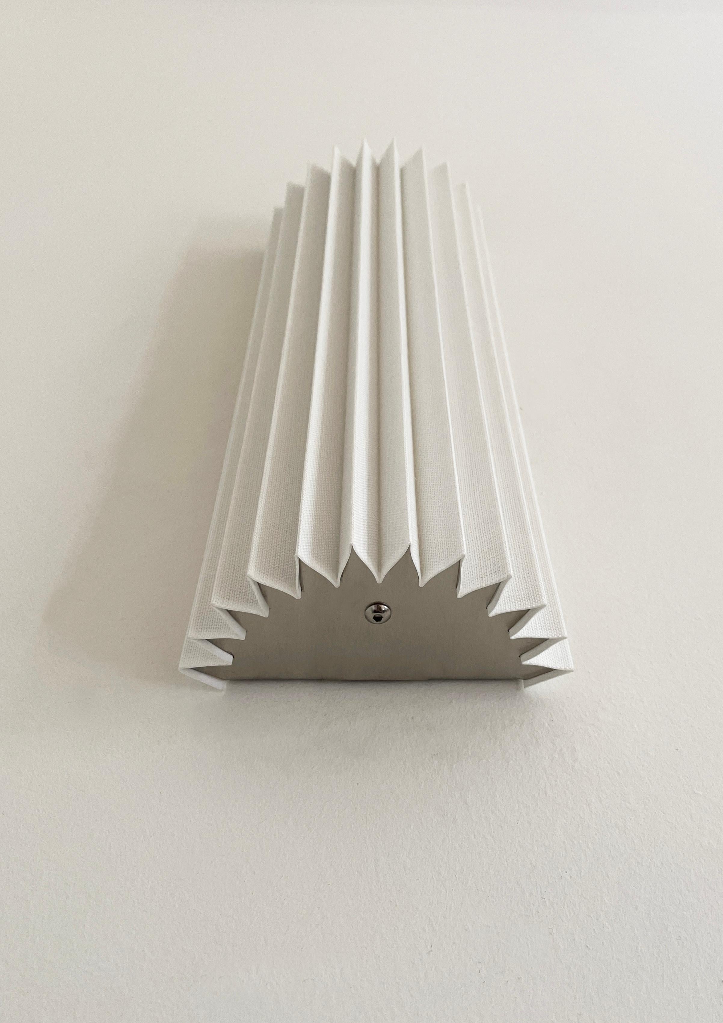 Contemporary Pleated Wall Light LED version with Linen Shade off-white Handmade  In New Condition For Sale In London, GB