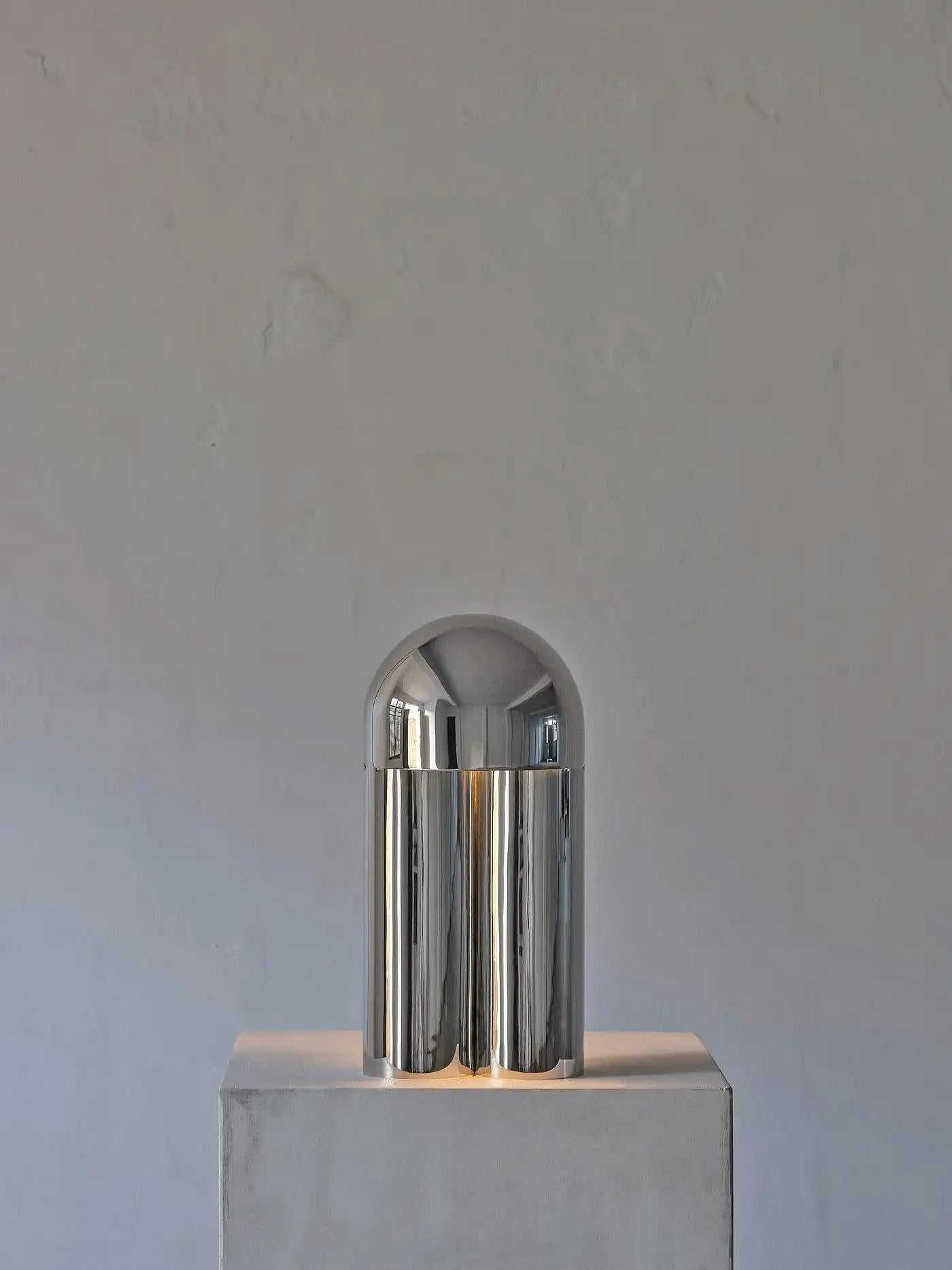 Contemporary Polished Brass Sculpted Table Lamp, Monolith Small by Paul Matter For Sale 11