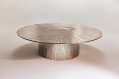 Zeitgenössischer runder Couchtisch aus polierter Bronze von Colo Studio, Frankreich
