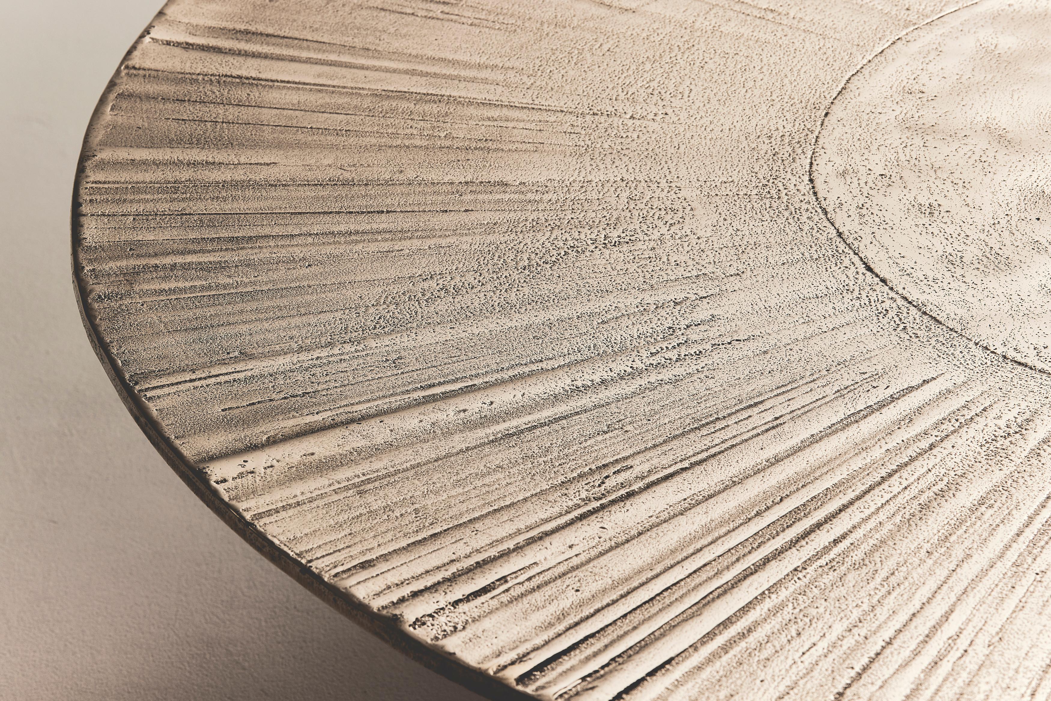 Hand-Crafted Contemporary Polished Bronze Round Coffee Table by Colo Studio, France For Sale