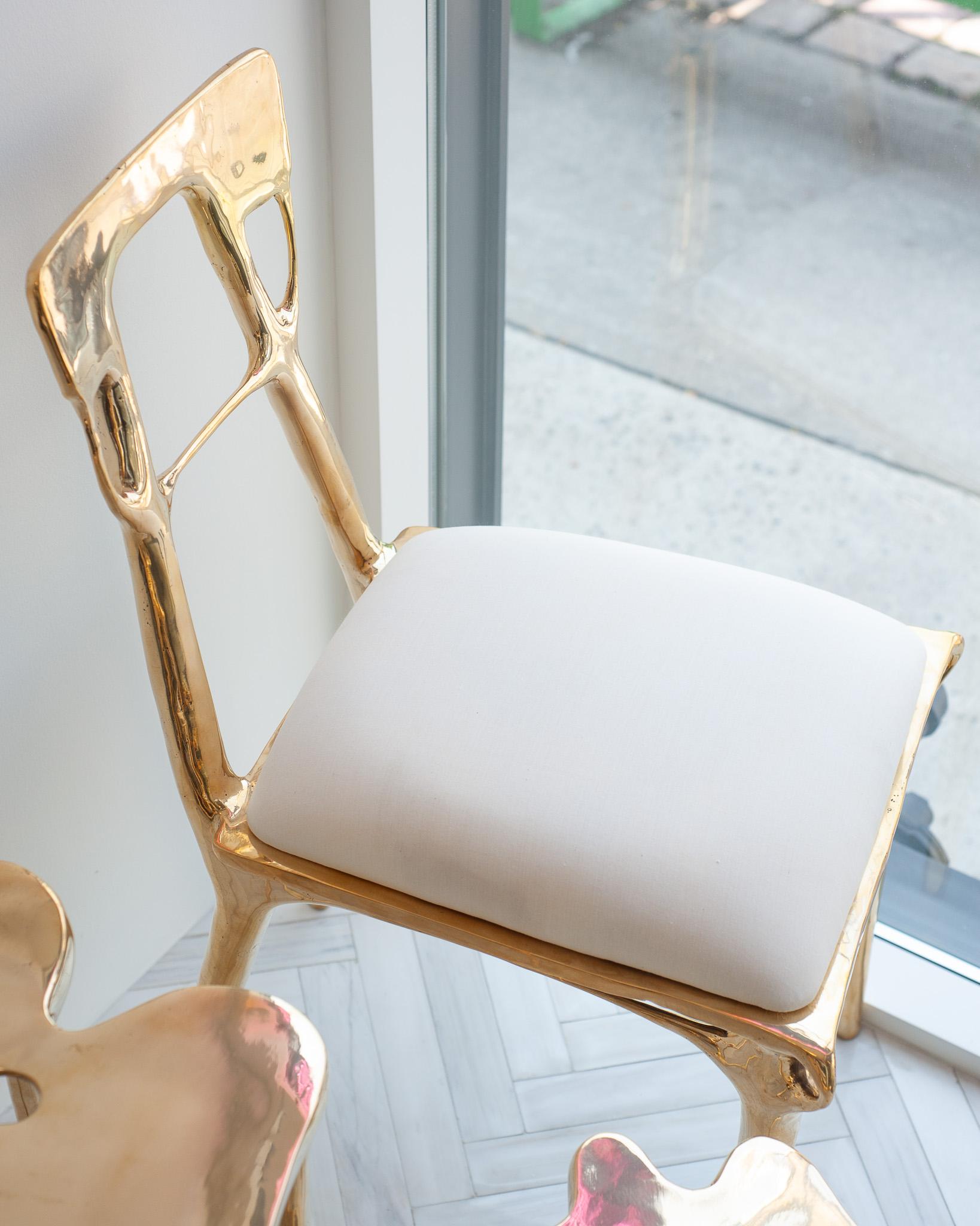 Sedia contemporanea in ottone fuso lucido con seduta imbottita in calico In condizioni Nuovo in vendita a Toronto, ON
