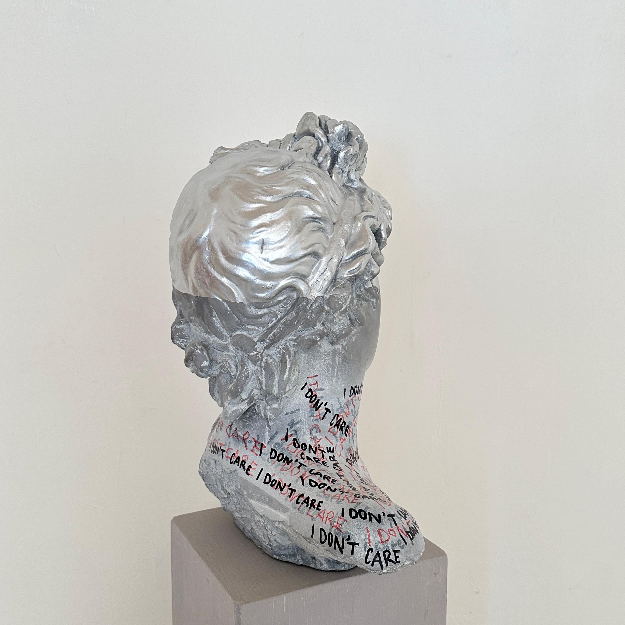 Busto Pop Art contemporaneo in cemento e vernice, Felix Bachmann 2024 in vendita 4