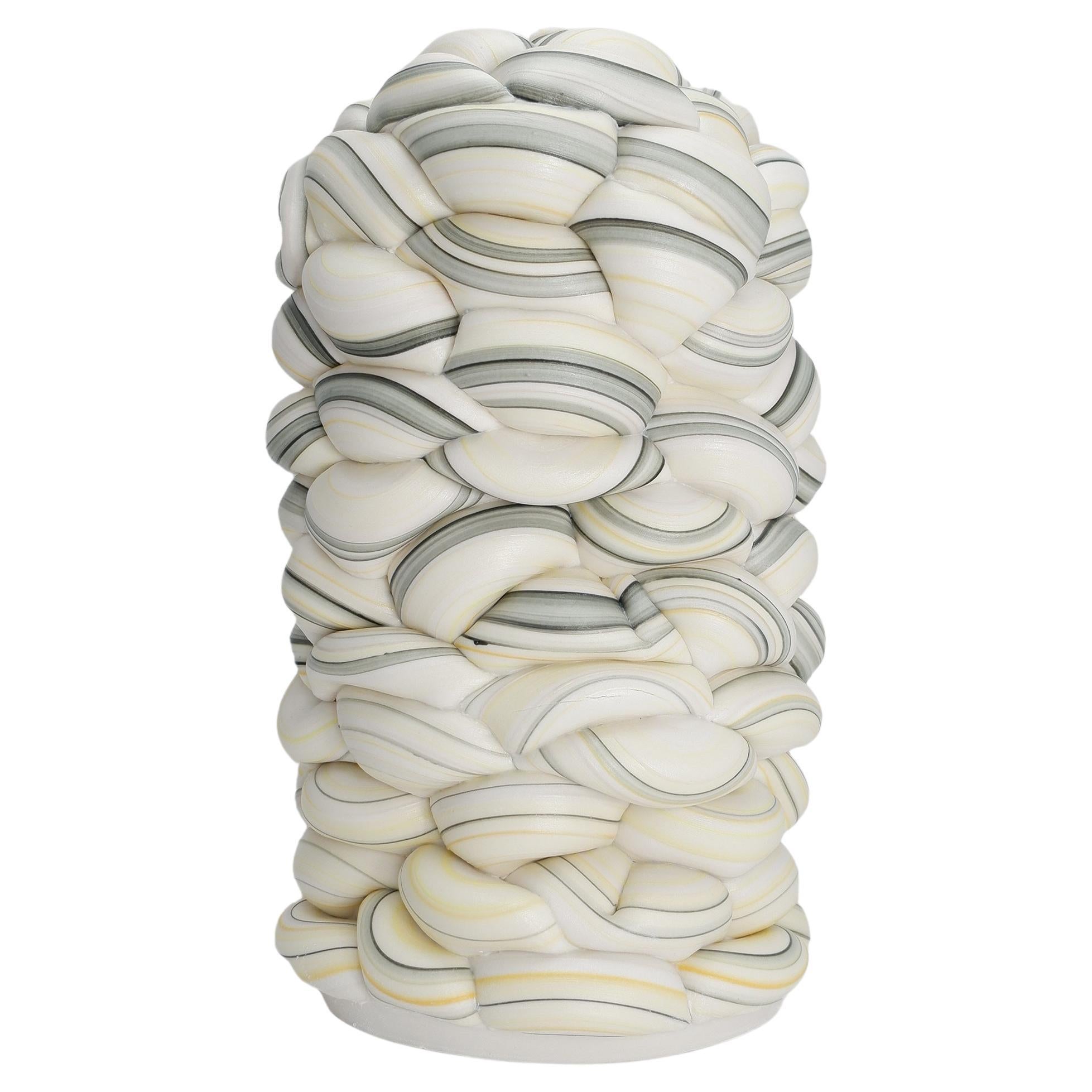 Vaso in porcellana contemporanea Striped fold XIII di Steven Edwards