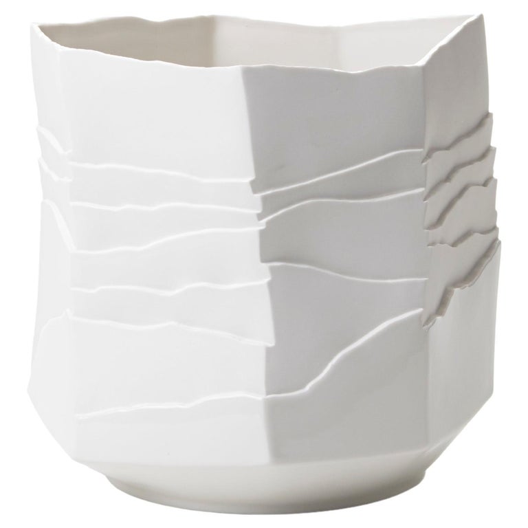 Contemporary Porcelain Vase White Caspò Rocks Ceramic Hand-Painted, Italy FOS For Sale